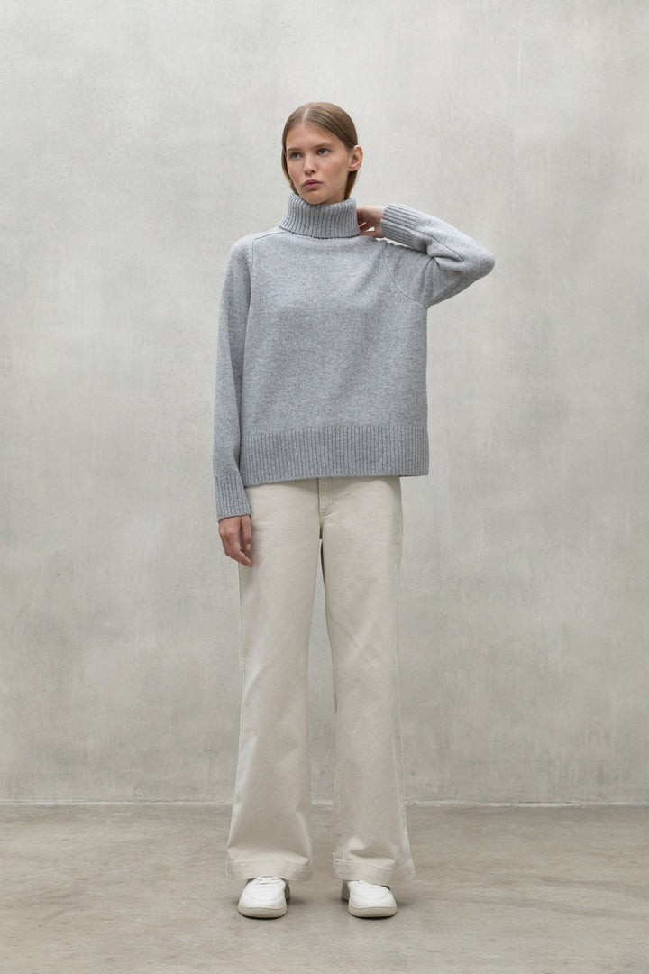 GREY CAQUI TURTLENECK JUMPER