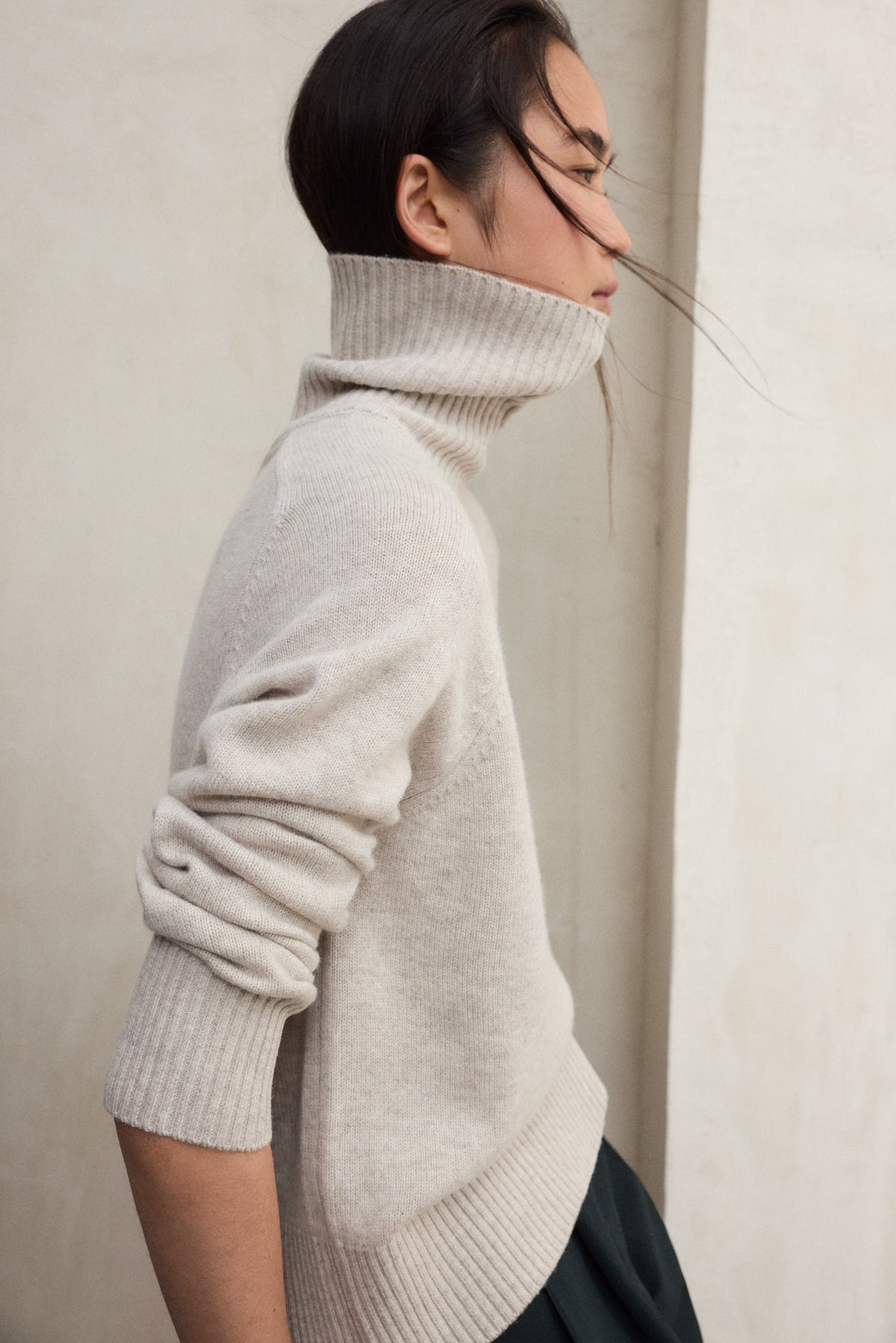 BEIGE CAQUI SWEATER