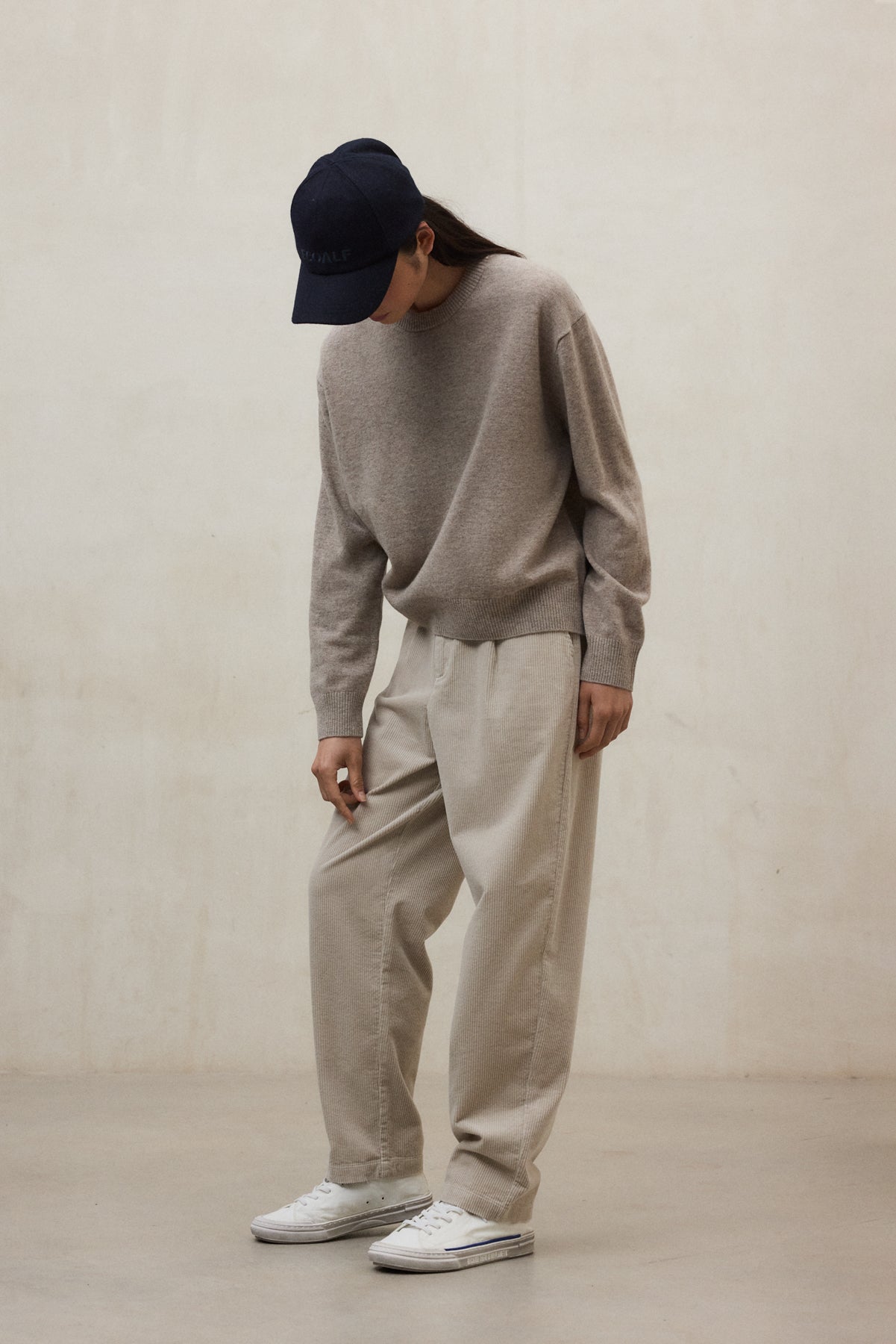 BEIGE COSMOS SWEATER