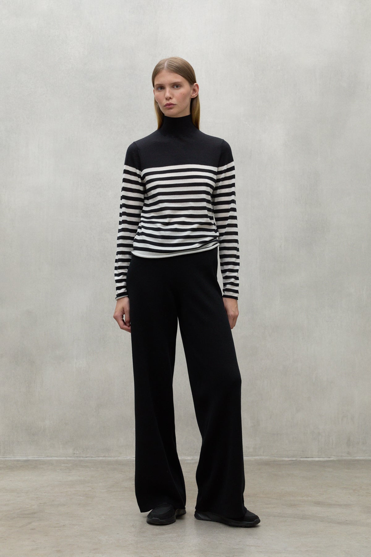 FAYA TURTLENECK JUMPER BLACK