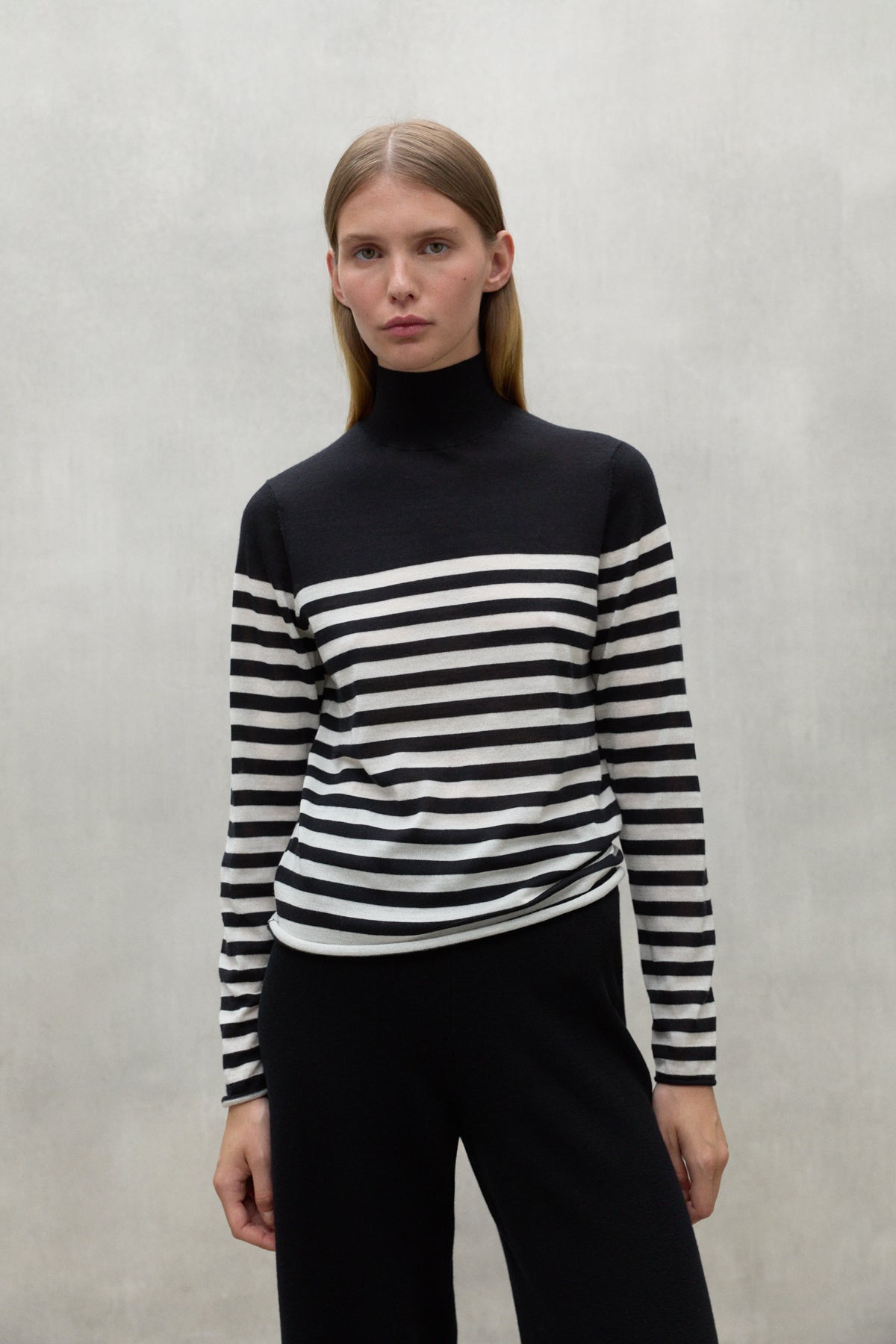 FAYA TURTLENECK JUMPER BLACK