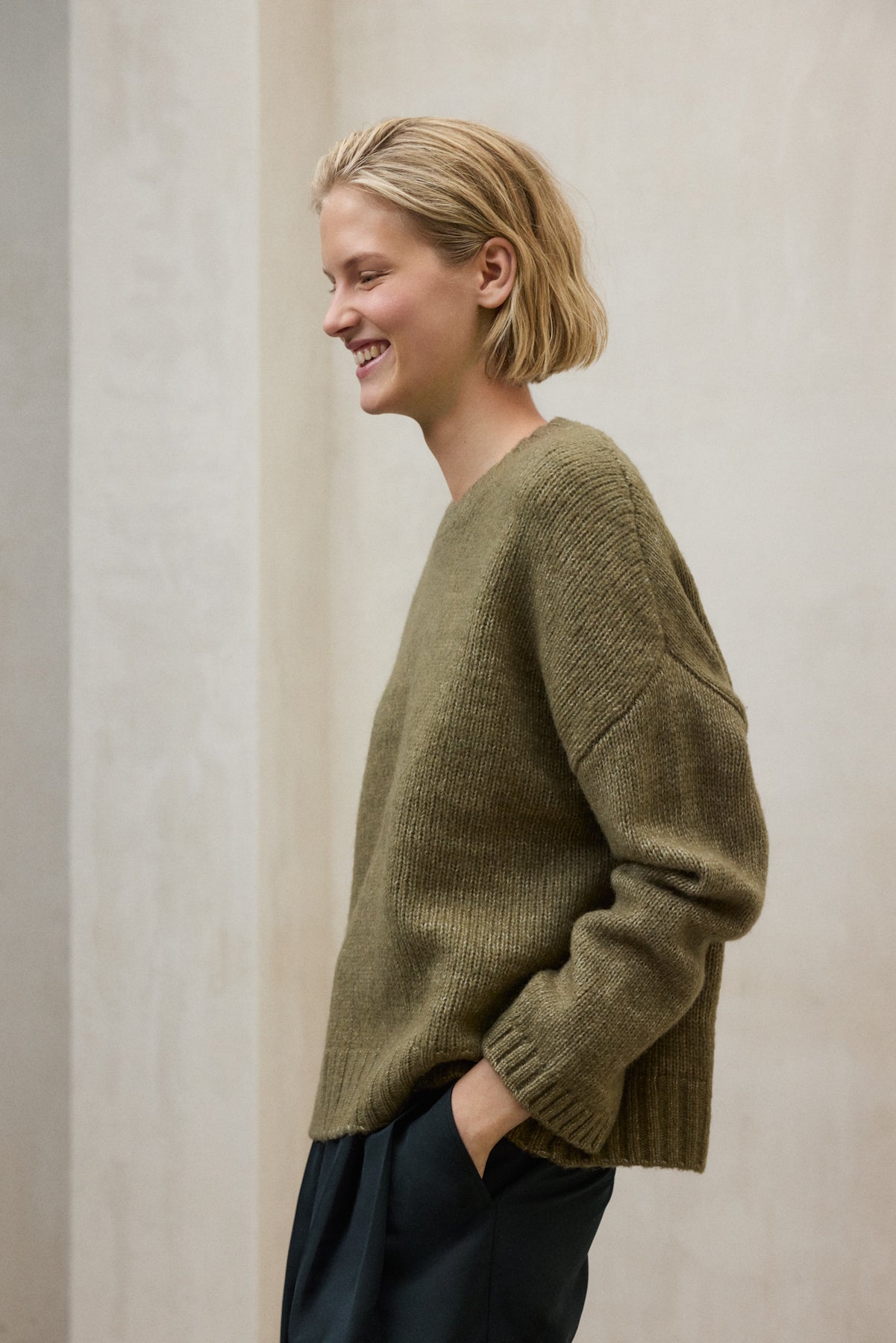 KHAKI KIWI SWEATER