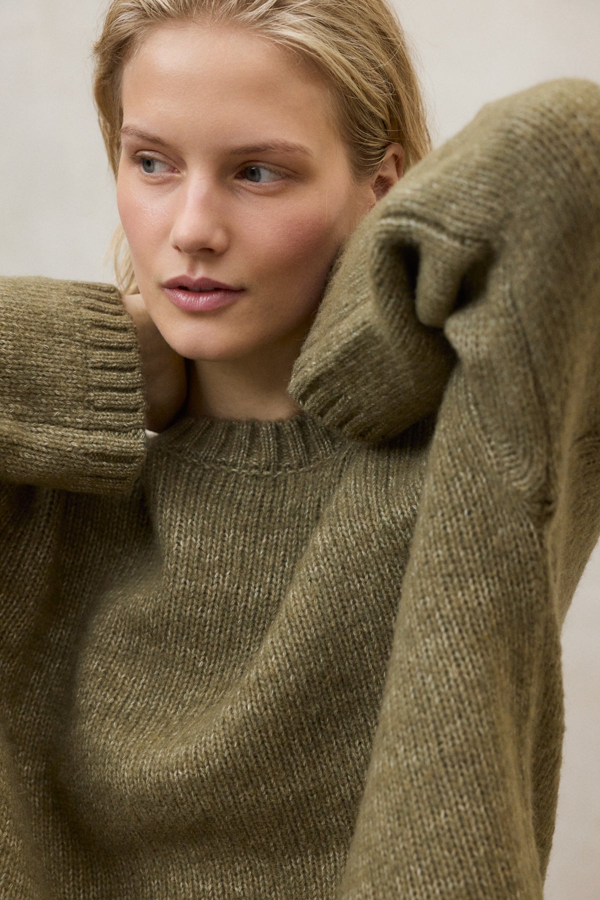 KHAKI KIWI SWEATER