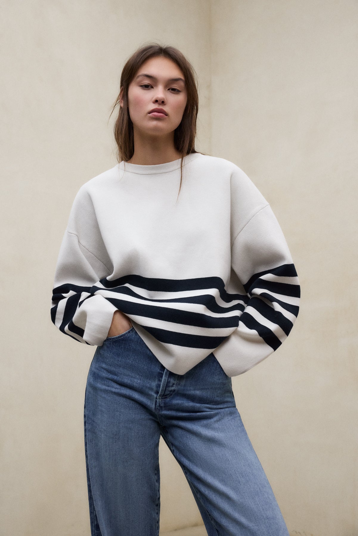 WHITE KOA SWEATER