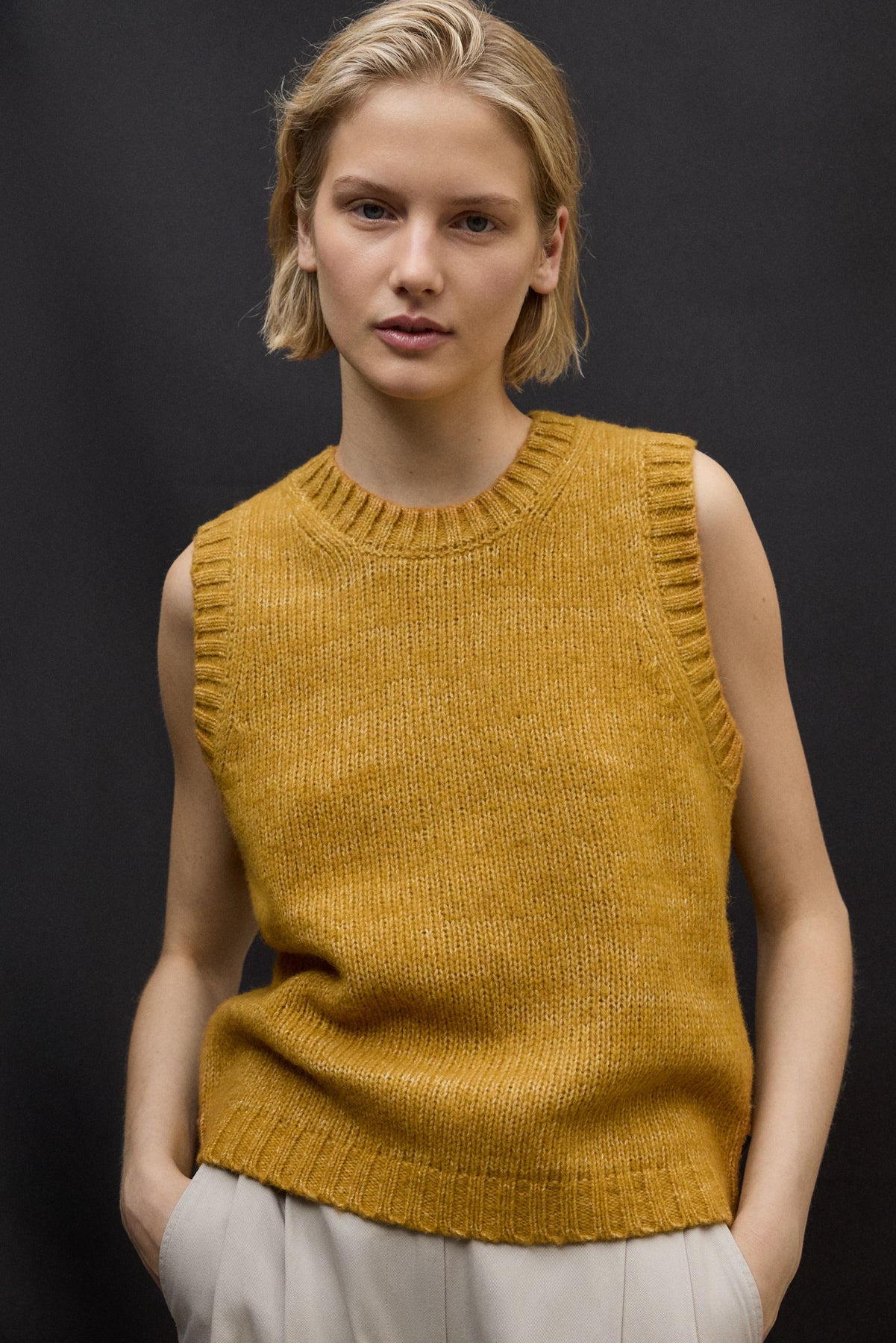 MUSTARD MAPLE SWEATER