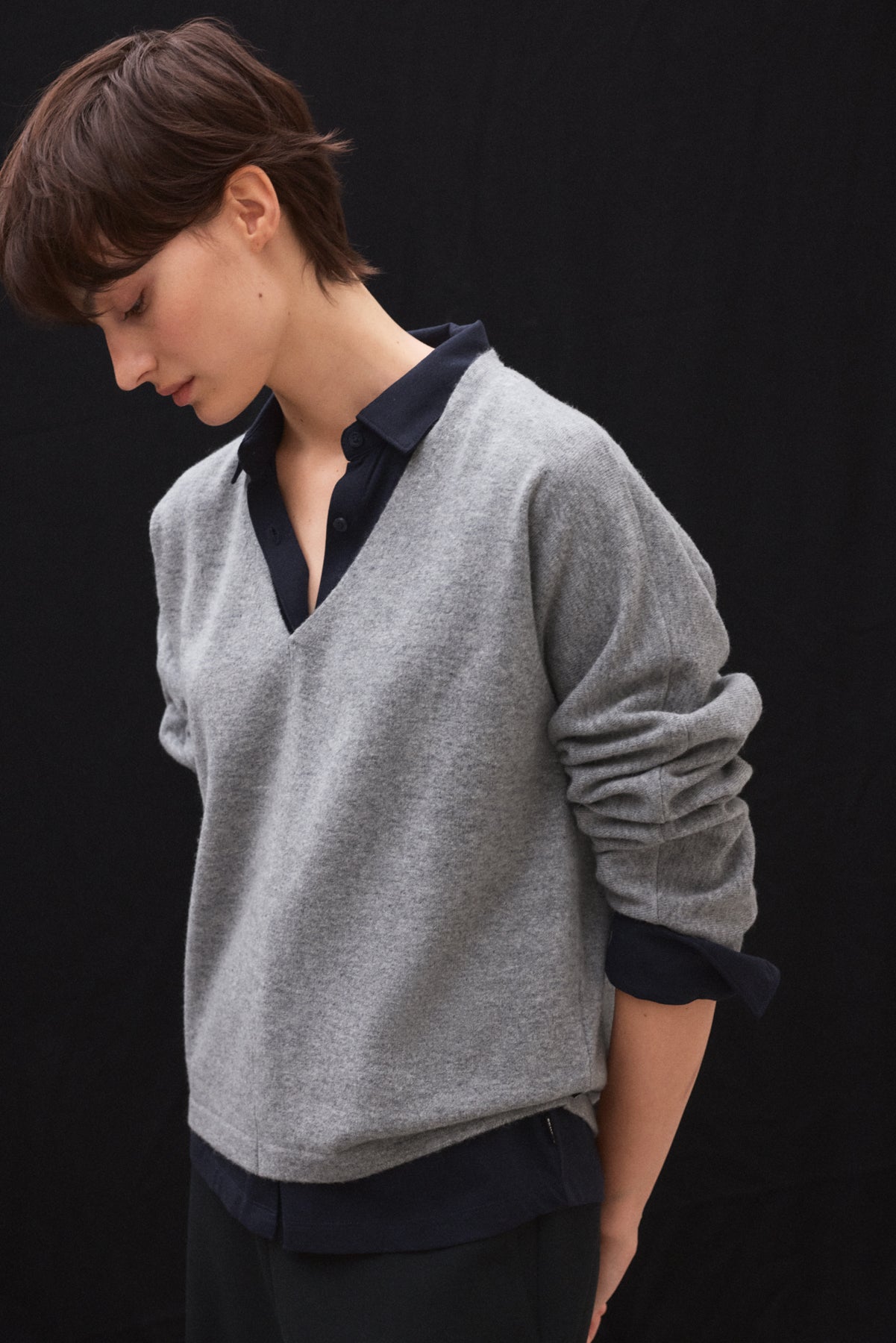 GREY YEBES SWEATER