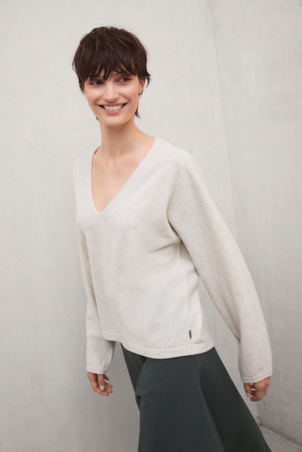 BEIGE YEBES SWEATER