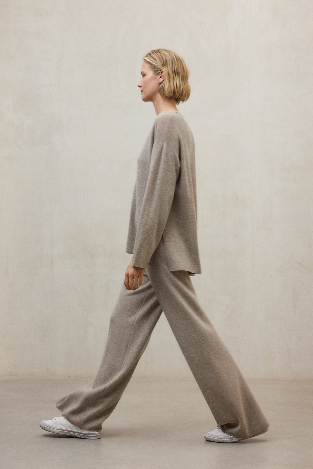 BEIGE CABRIL TROUSERS