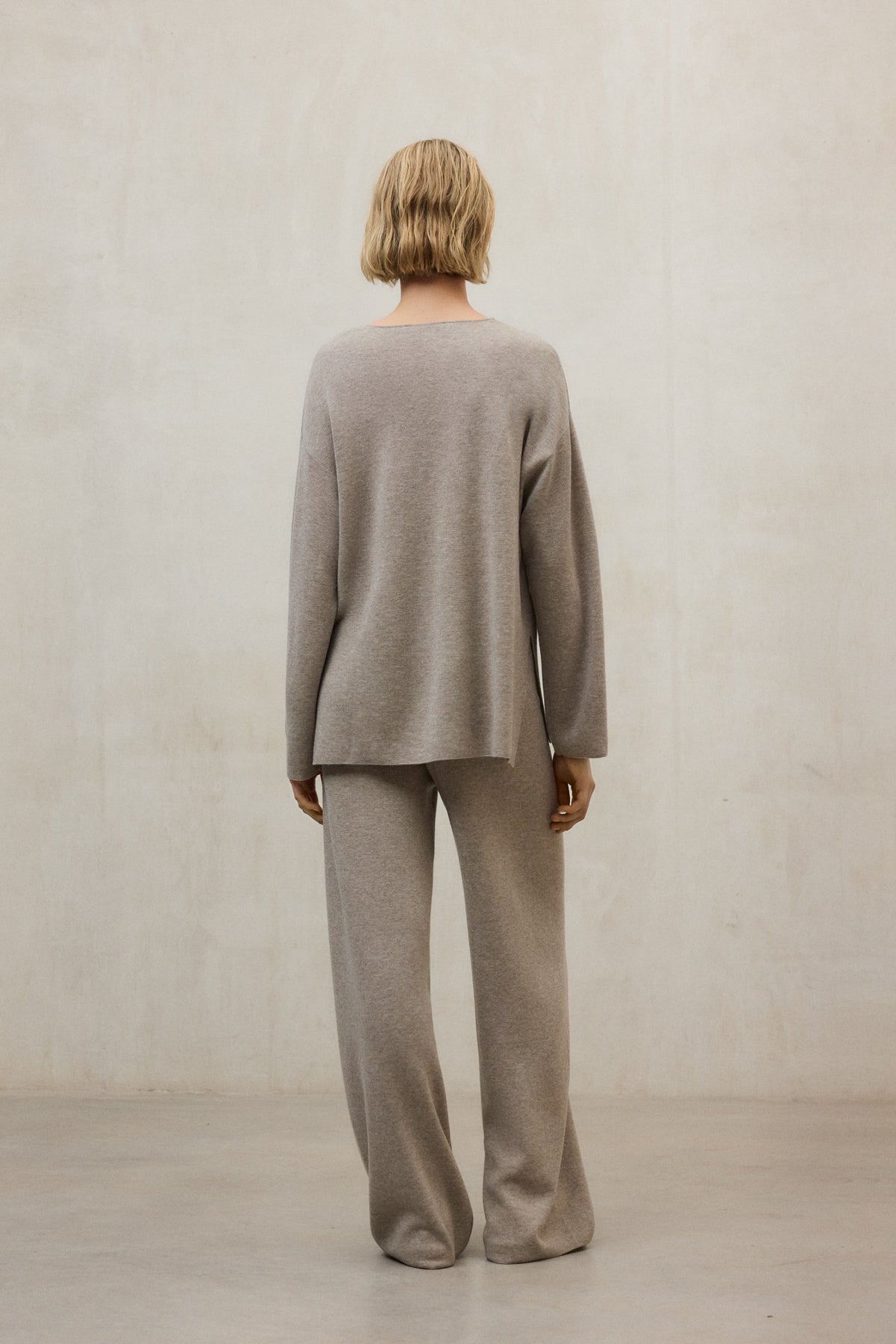 BEIGE CABRIL TROUSERS