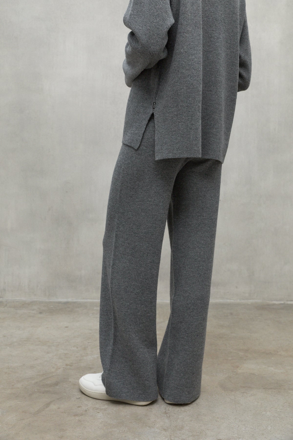 GREY CIPRE TROUSERS