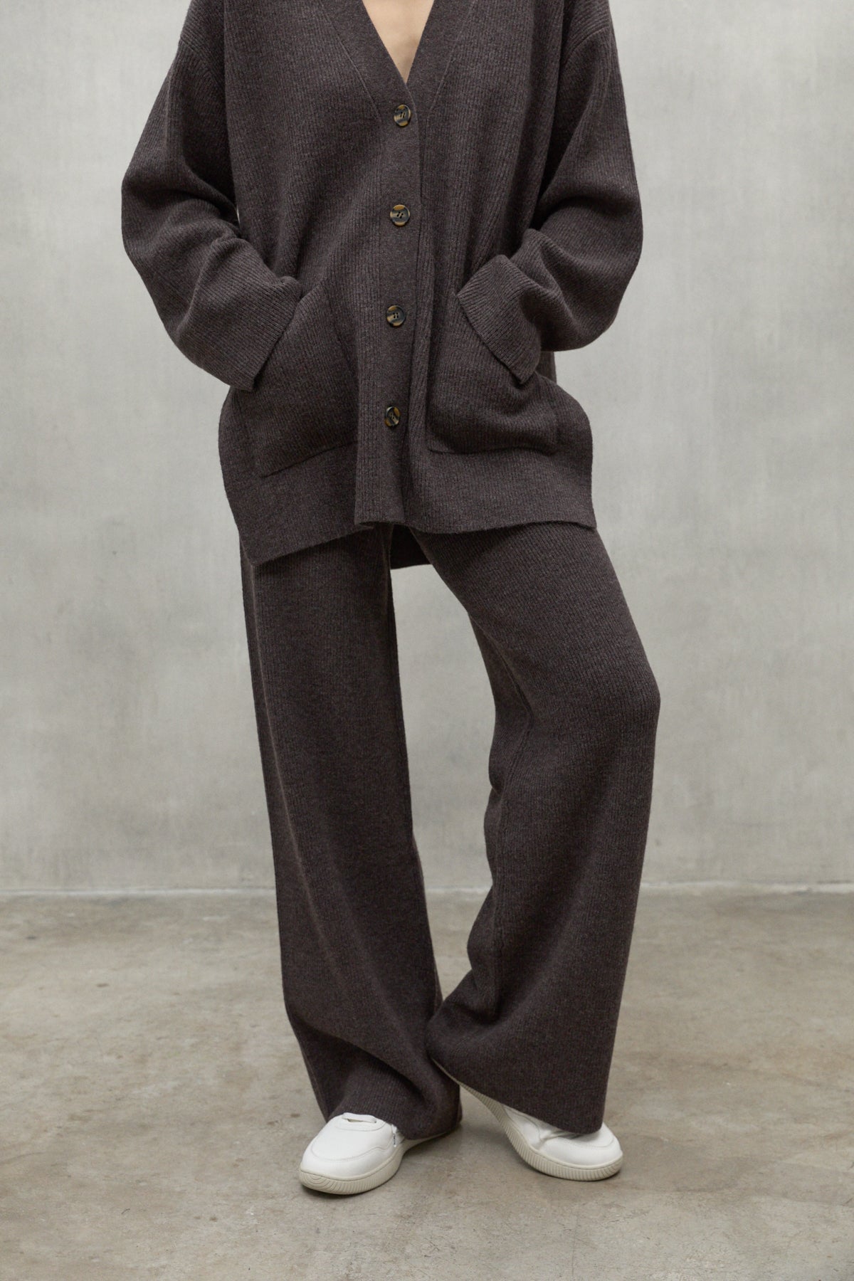 DARK BROWN CIPRE TROUSERS