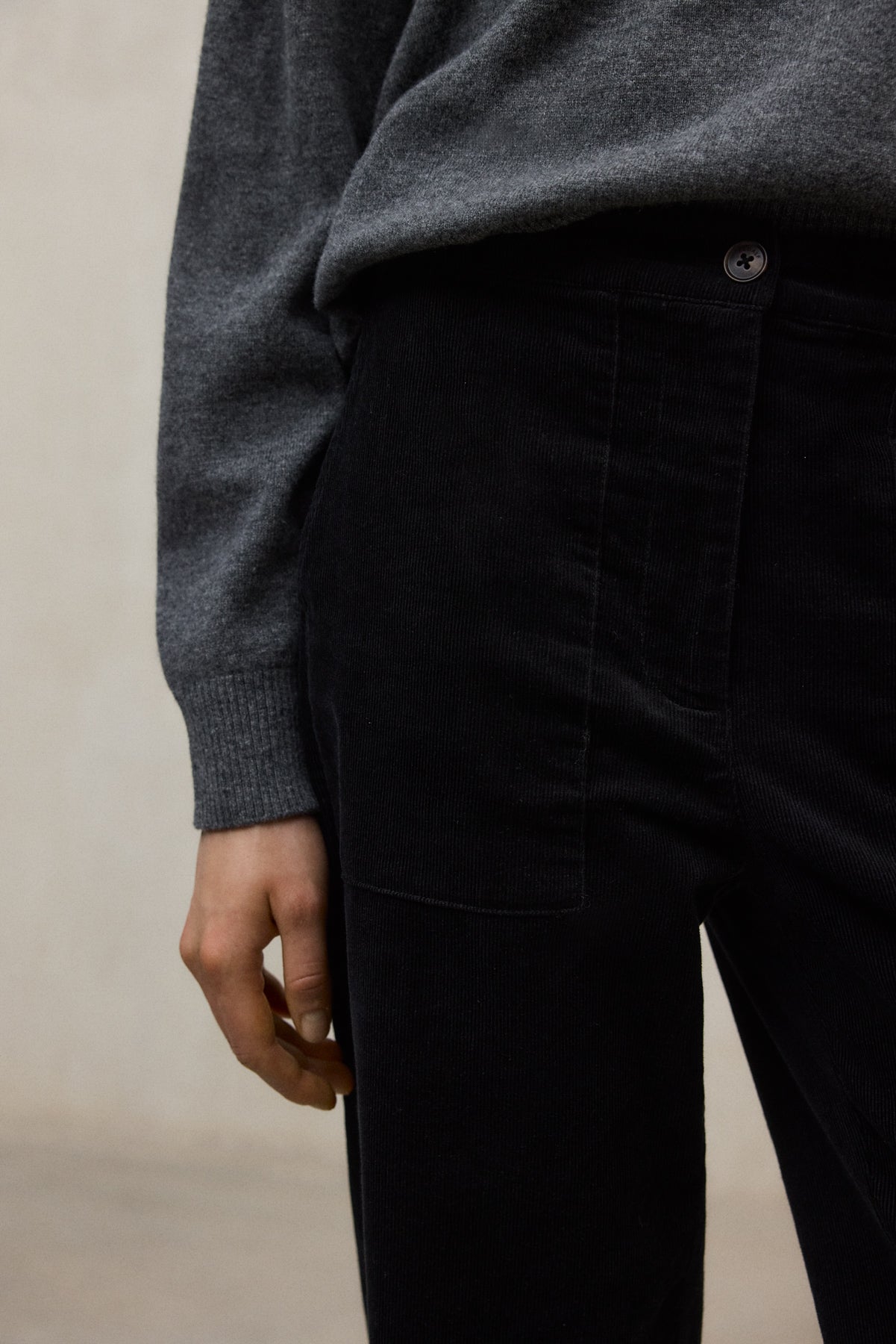 PANTALÓN LAGA NEGRO