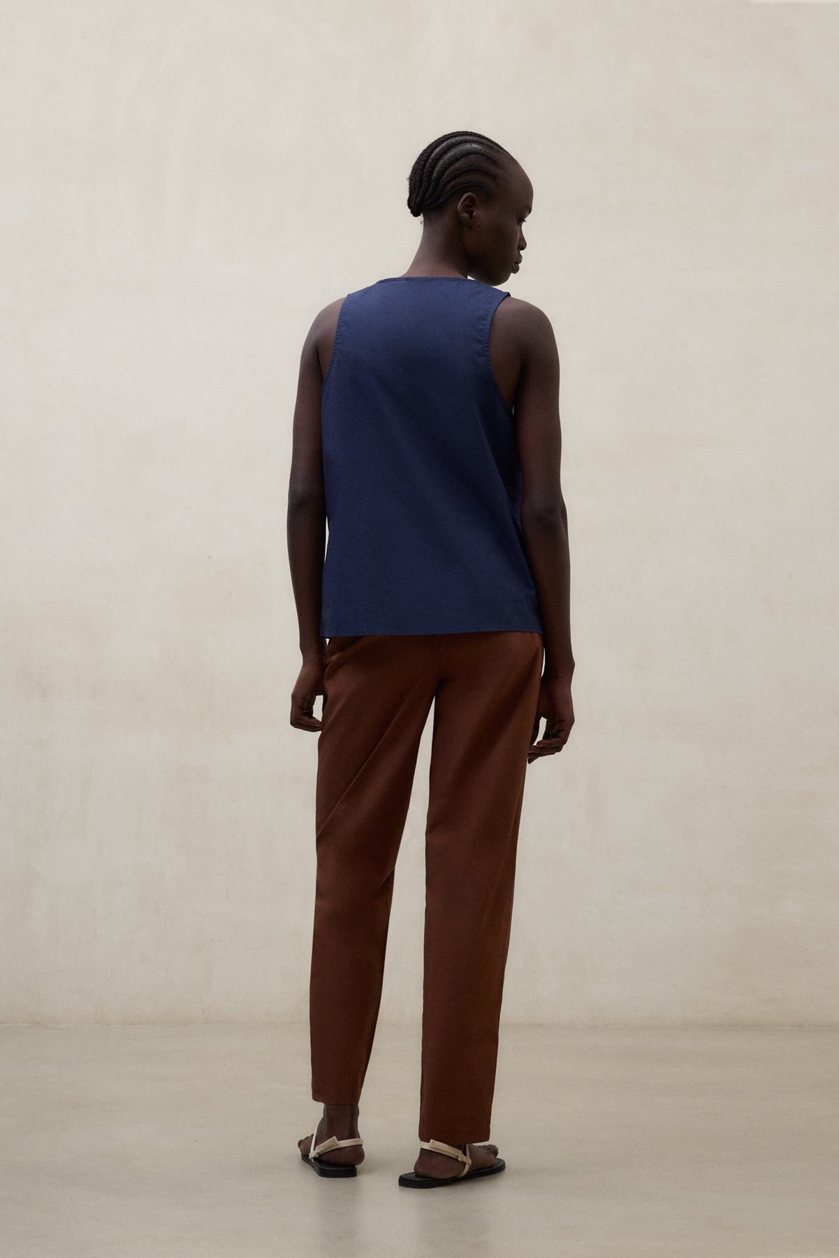 BROWN LAGA TROUSERS