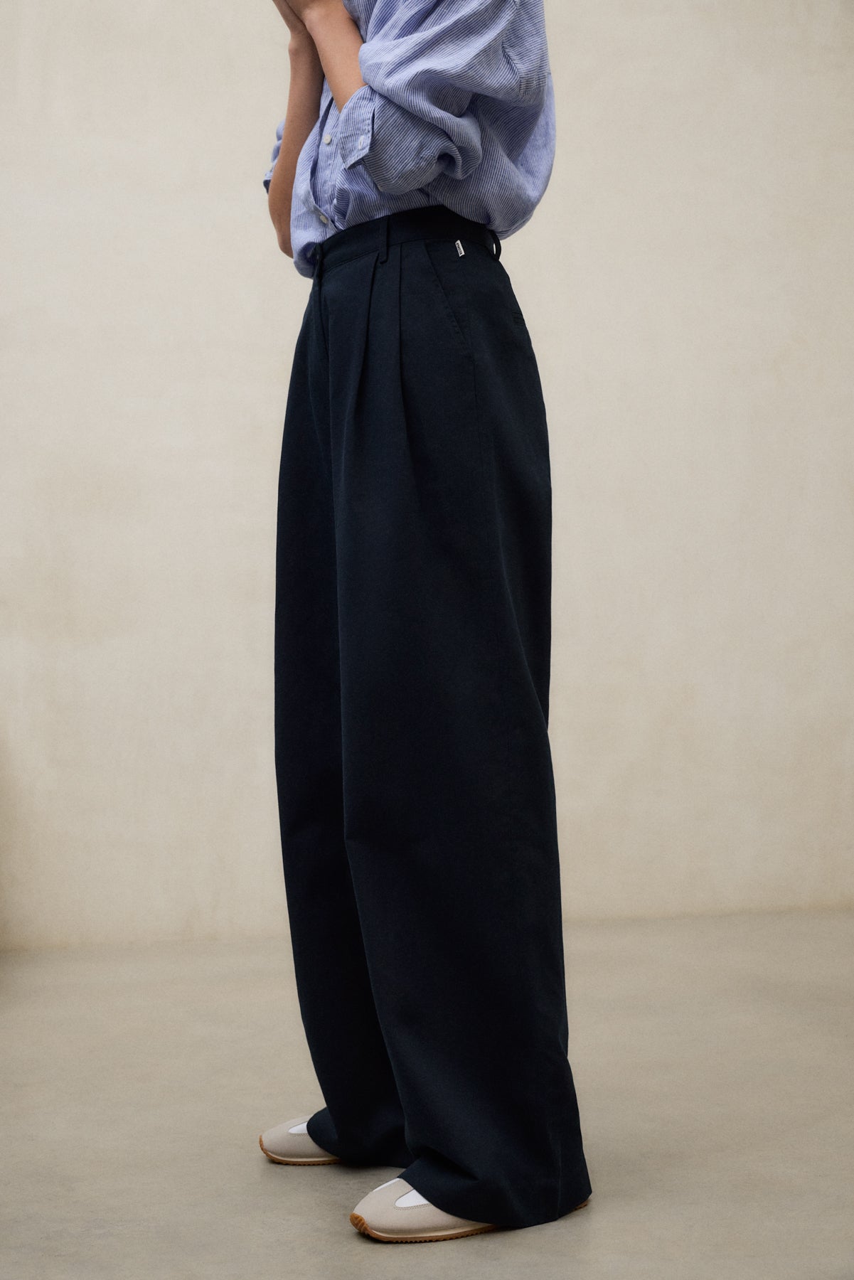 NAVY BLUE MIEL LINEN TROUSERS
