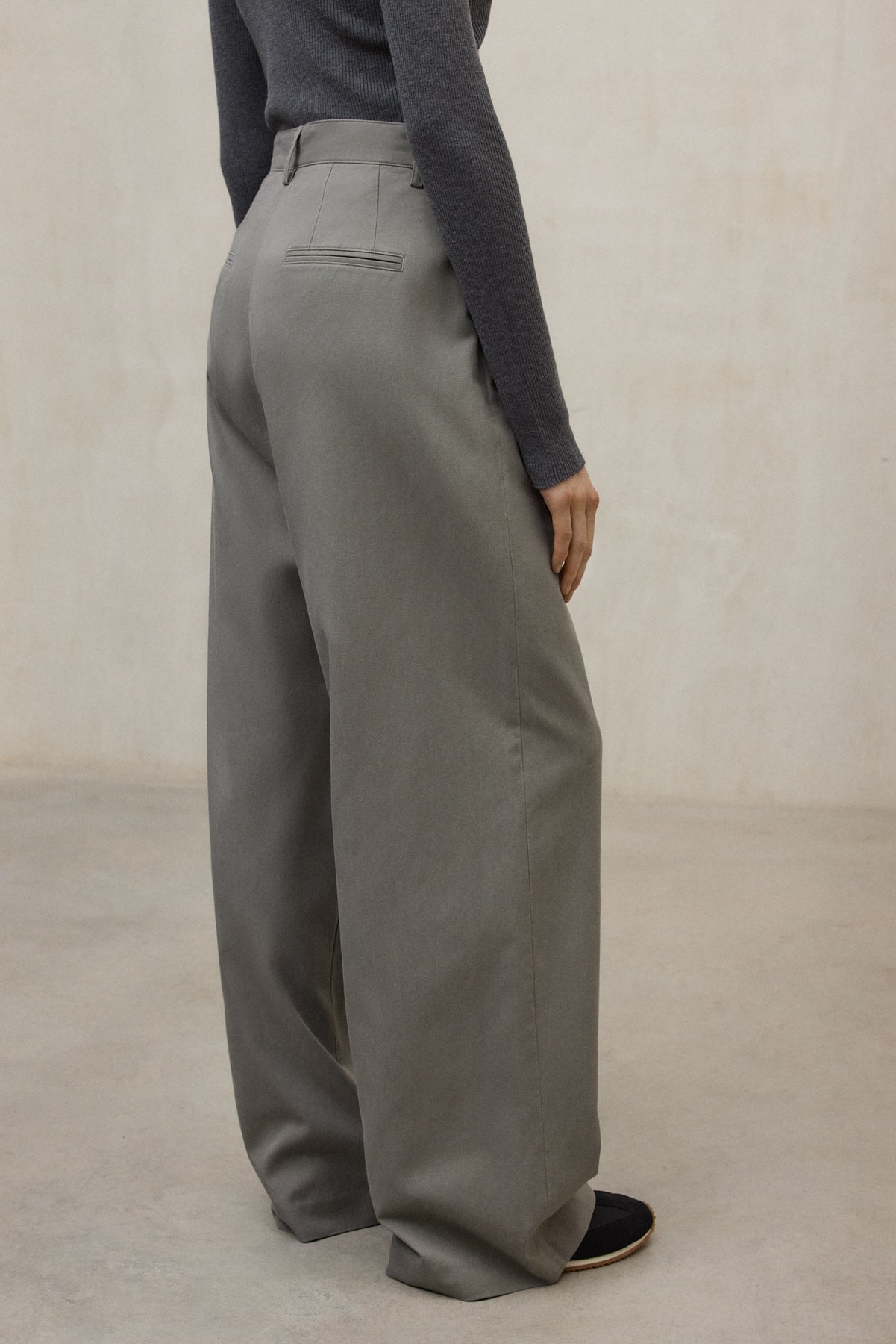 GREY MIEL TROUSERS