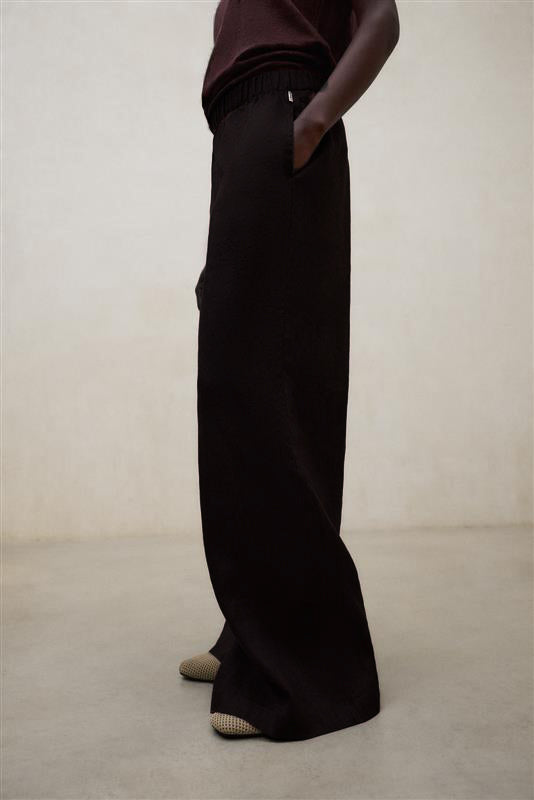 BLACK MOSSI TROUSERS