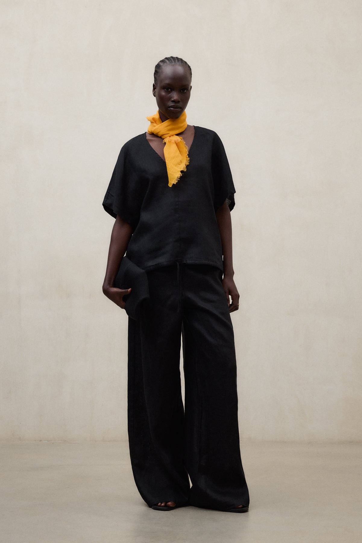 BLACK MOSSI TROUSERS