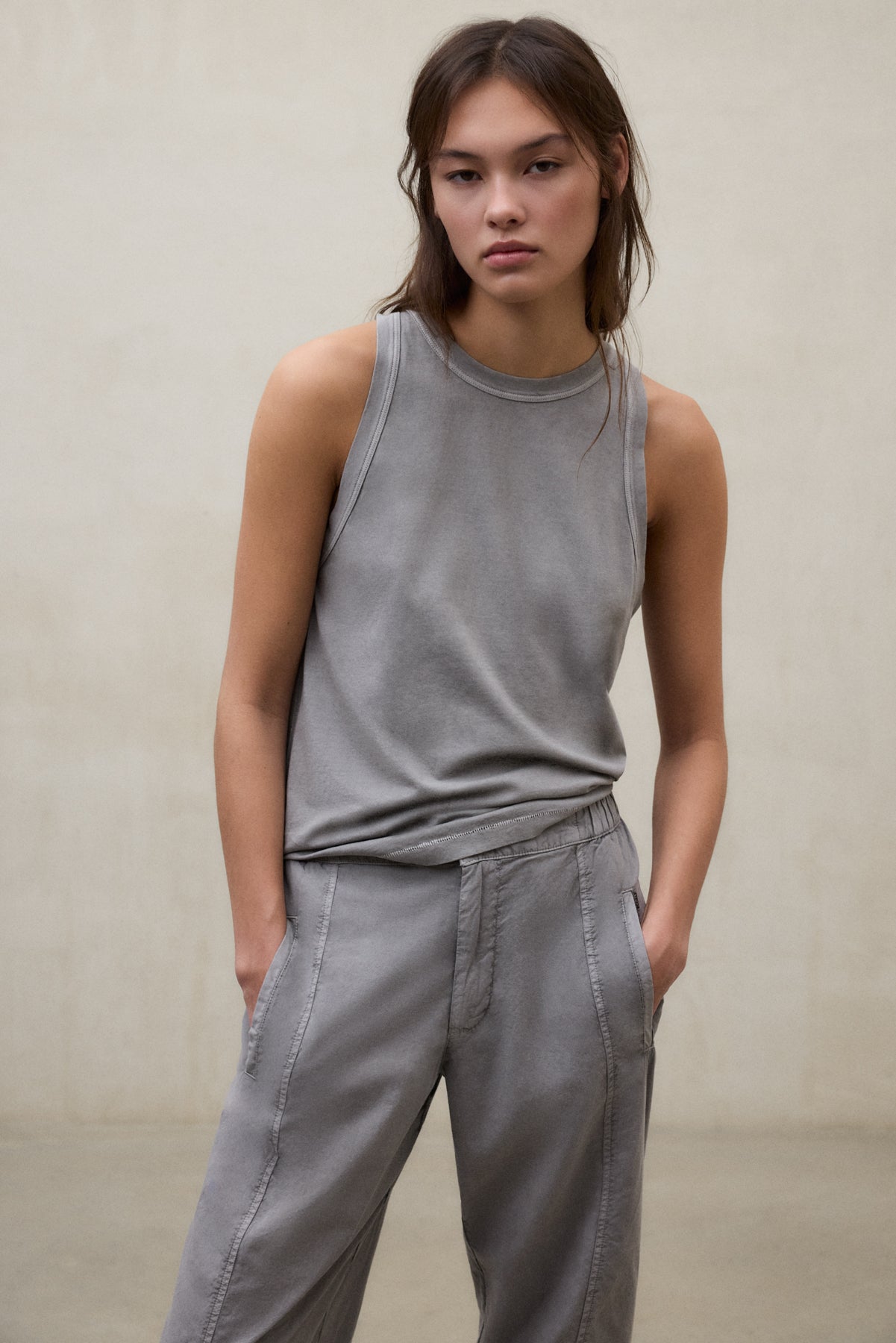 PANTALONES RIPOLL GRIS OSCURO