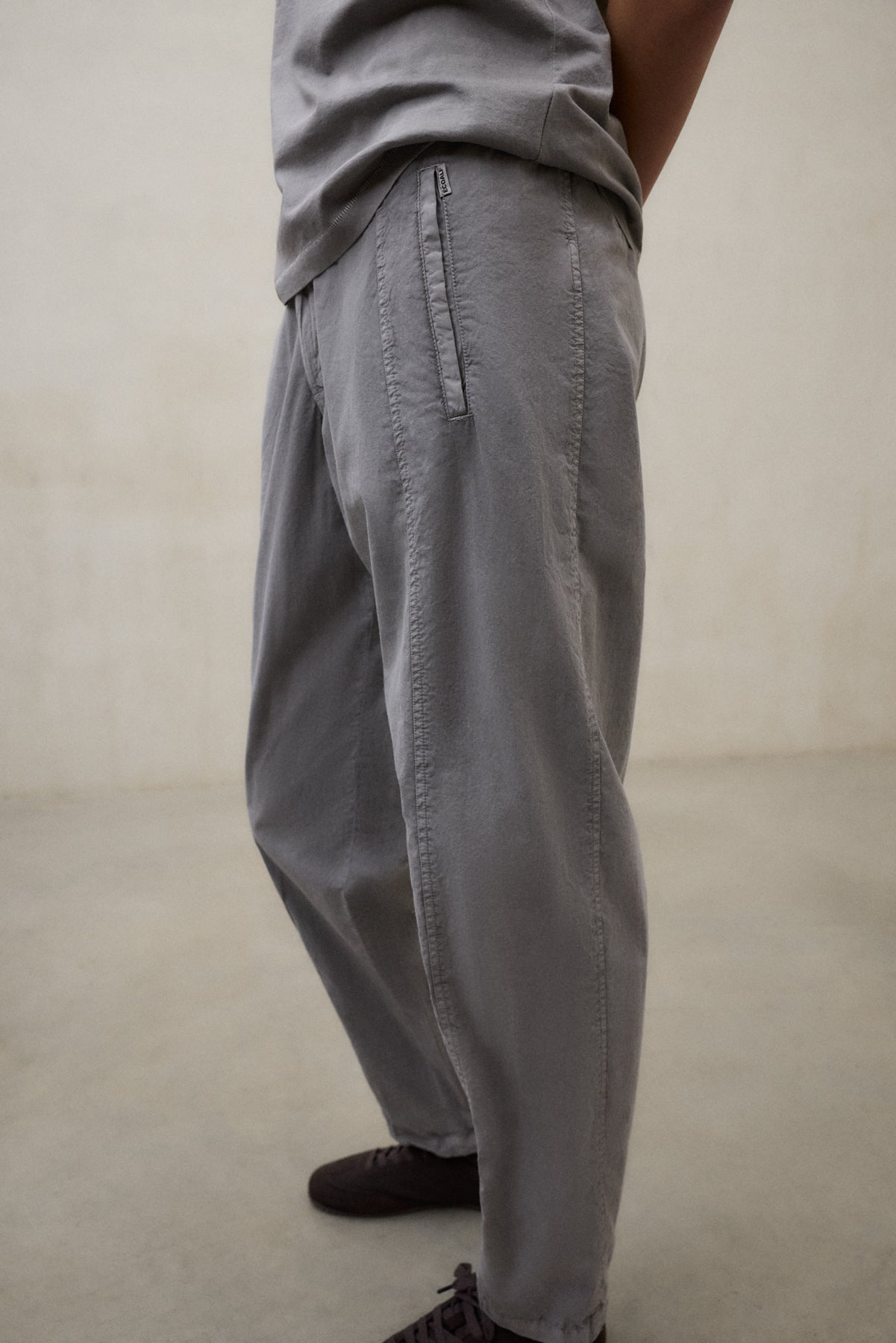 PANTALONES RIPOLL GRIS OSCURO