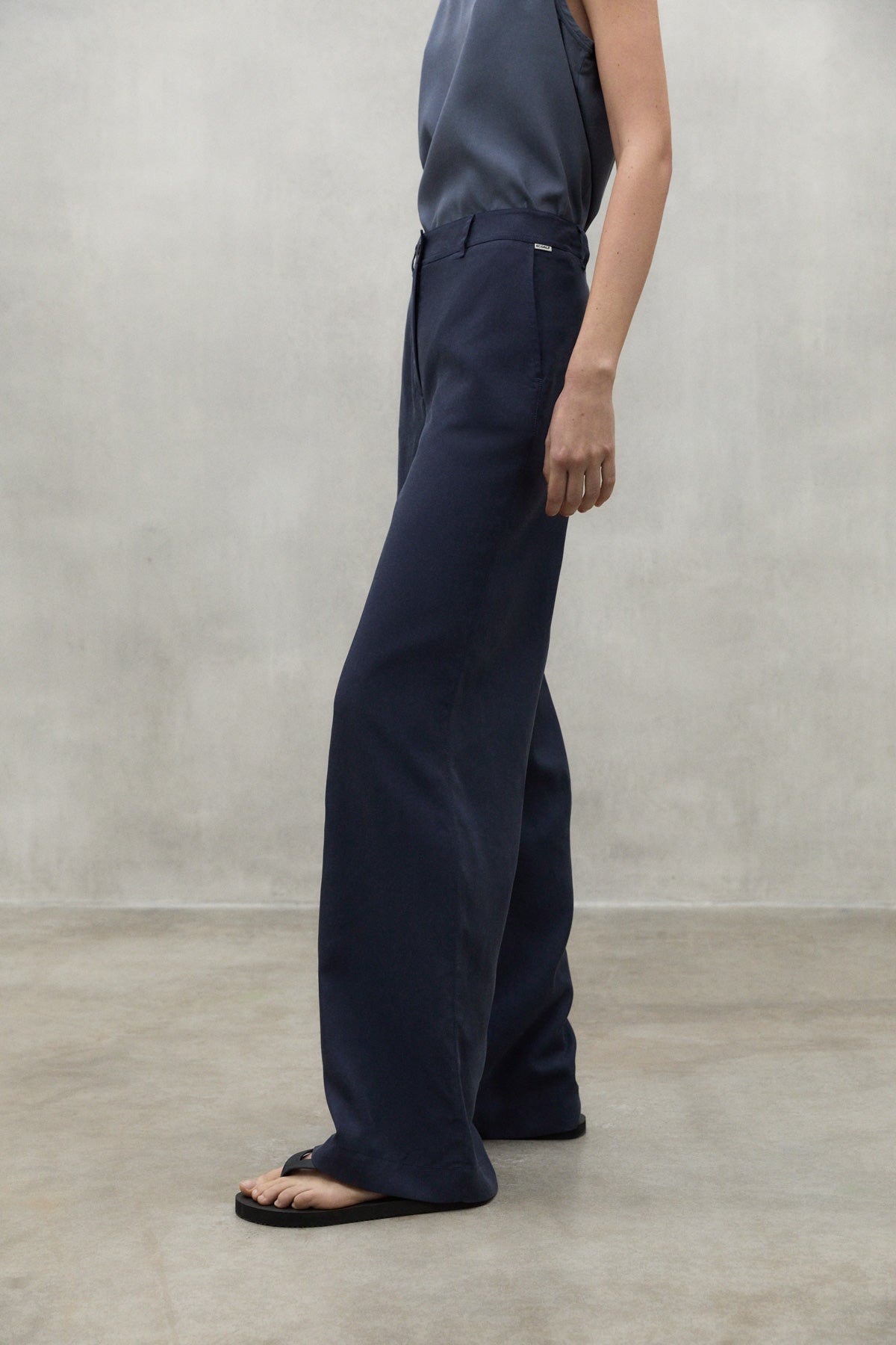 NAVY BLUE SABINE TROUSERS