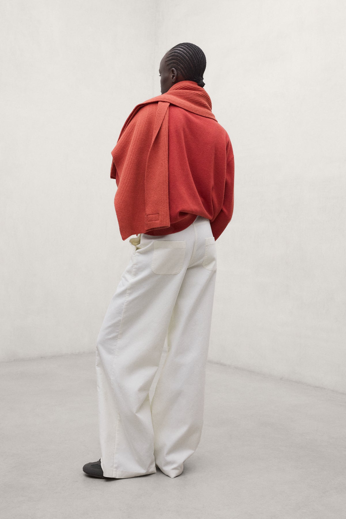 HOSE SIERRA WEISS