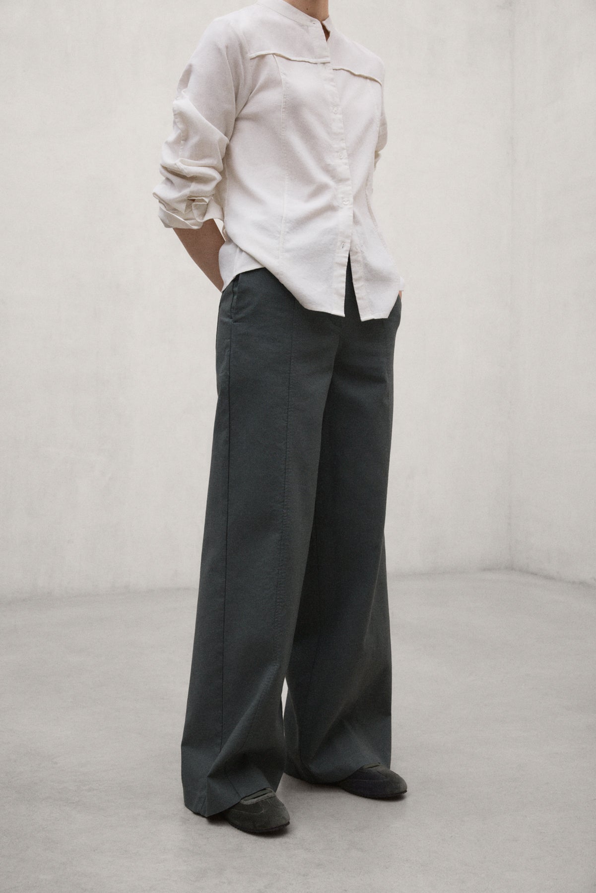HOSE SIERRA KHAKI