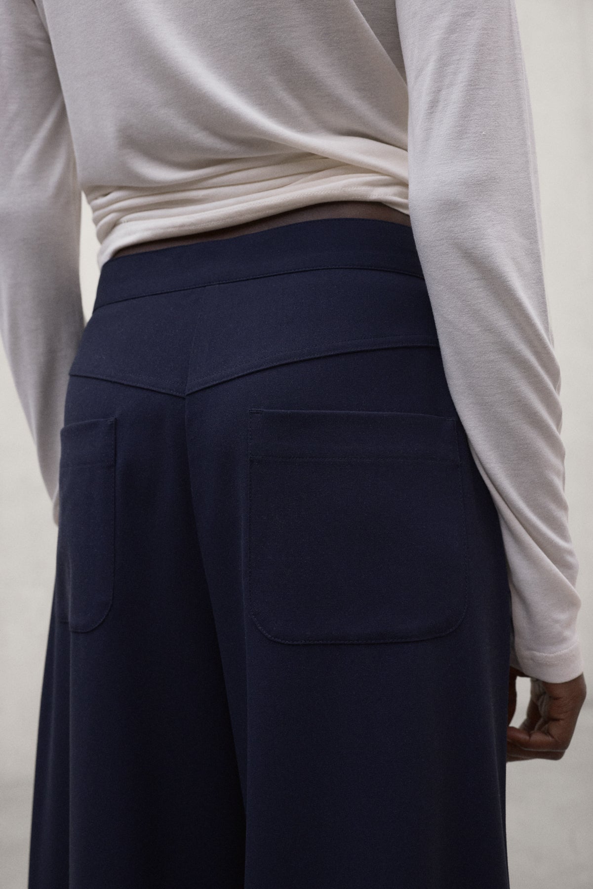PANTALÓN DE ALGODÓN SIERRA AZUL MARINO