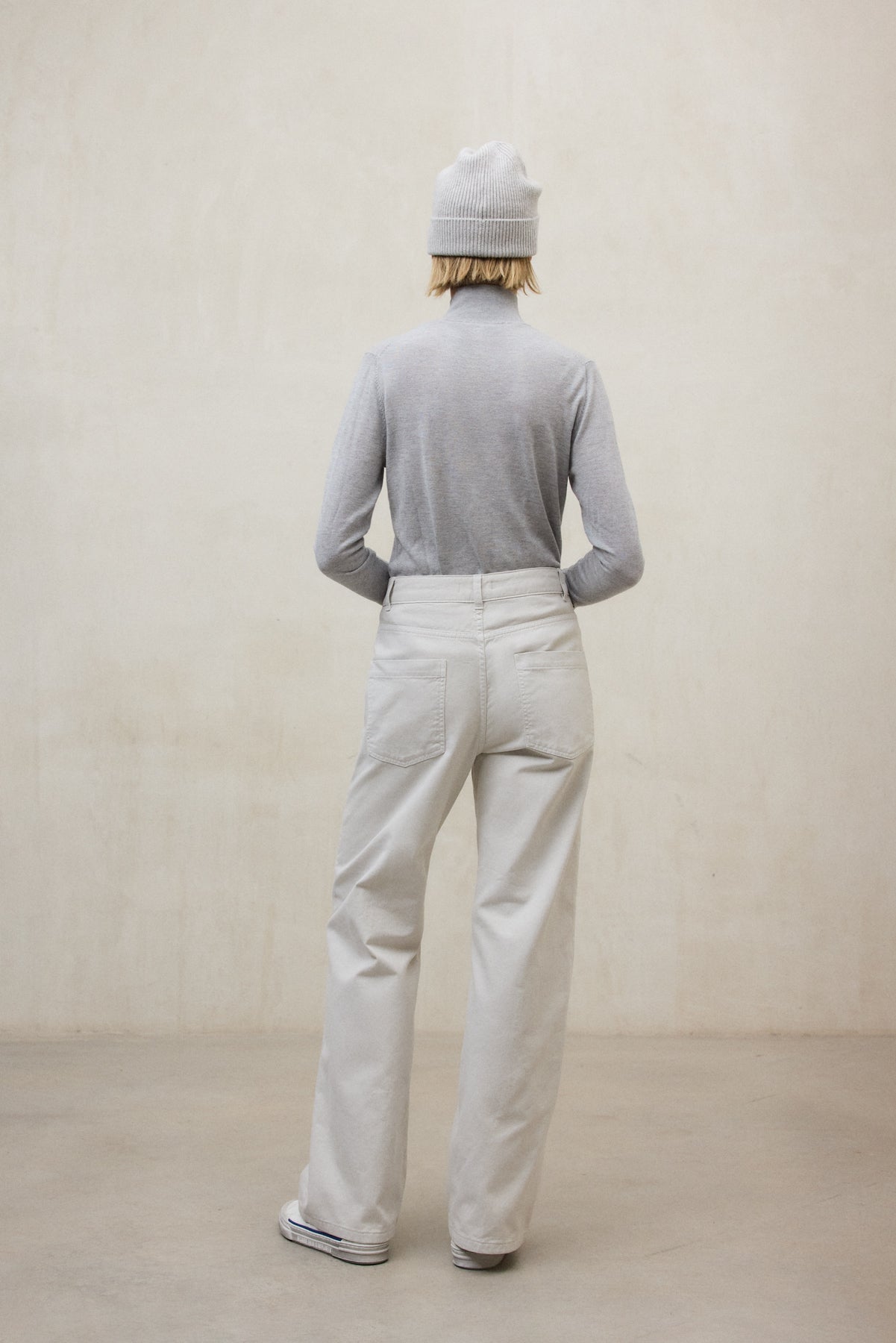 LIGHT GREY VALLEY TROUSERS