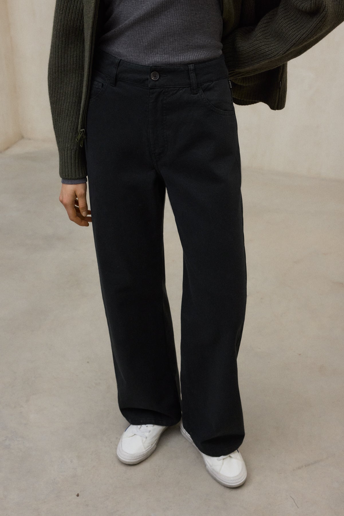BLACK VALLEY TROUSERS