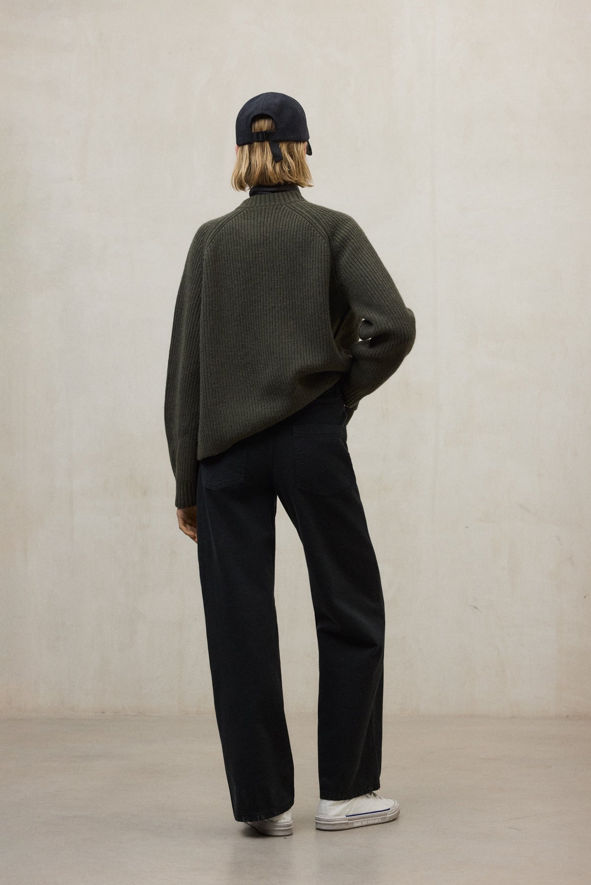 BLACK VALLEY TROUSERS