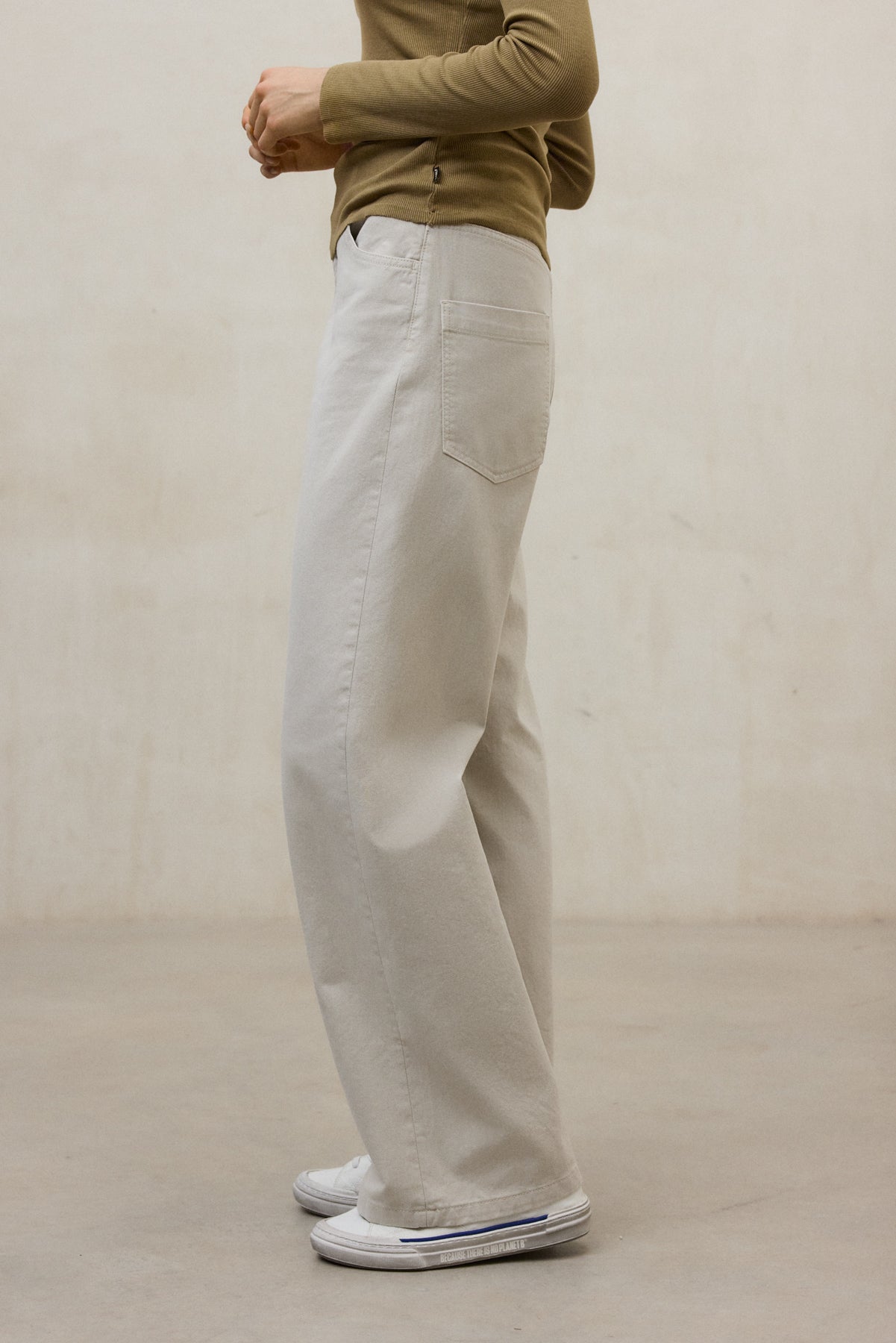 BEIGE VALLEY TROUSERS