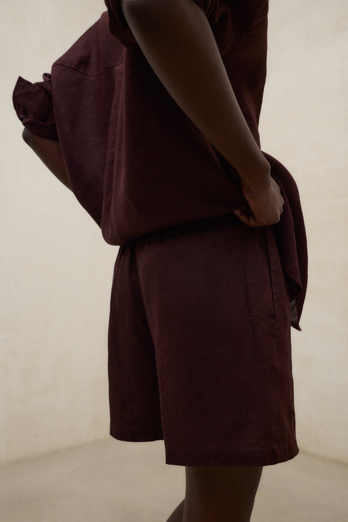 SHORTS ERAS MARRONES