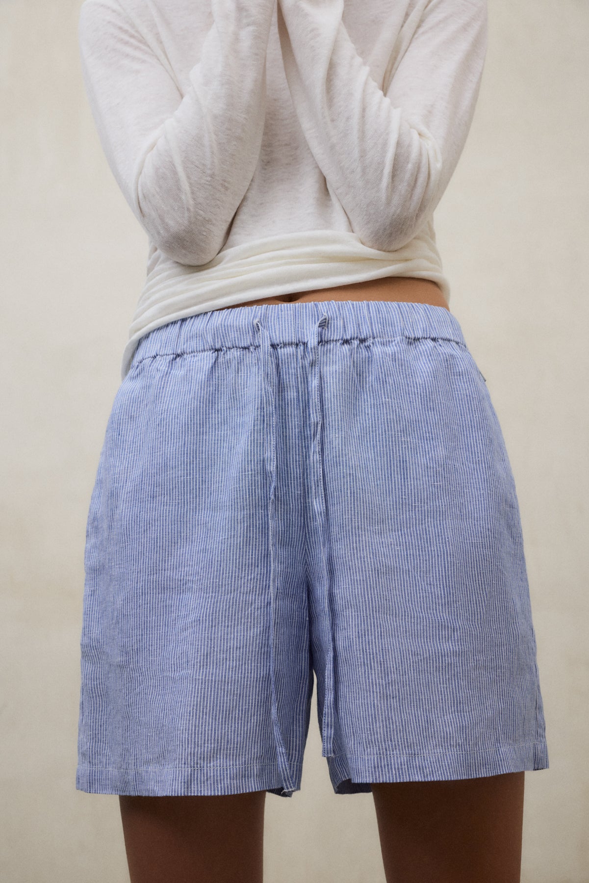 STRIPED BLUE ERAS SHORTS