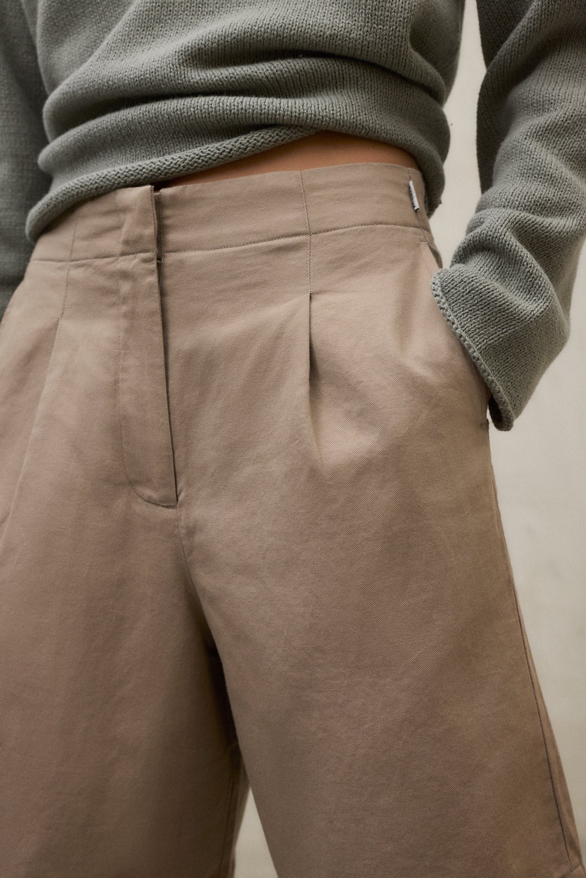 BEIGE VALENTINA SHORTS