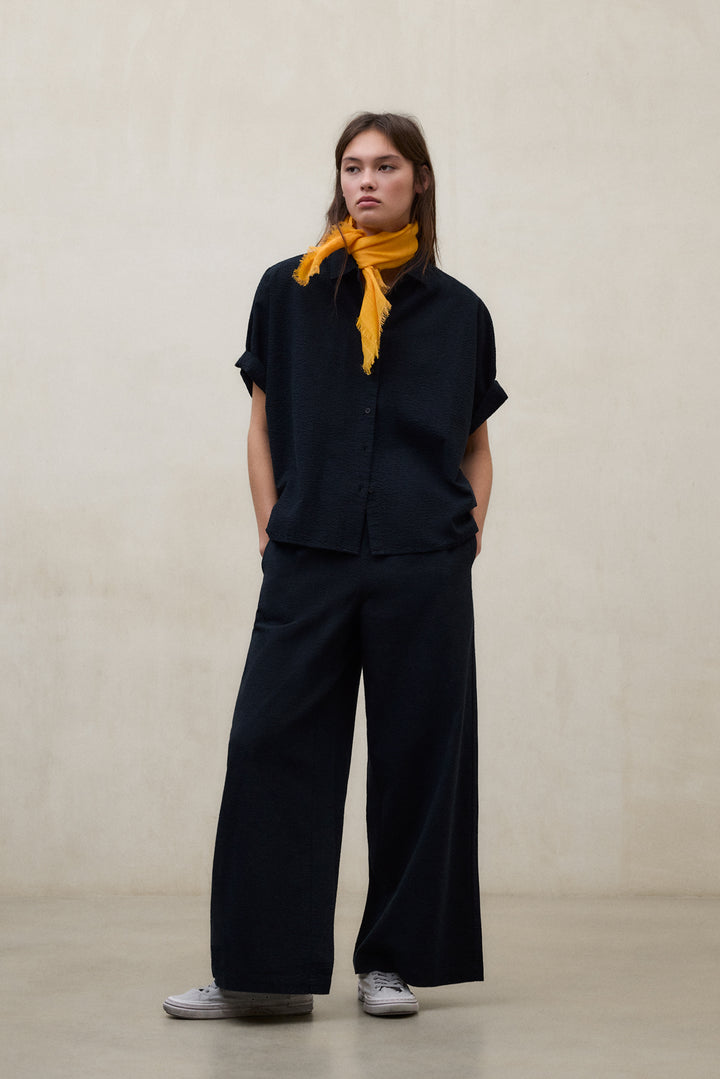 CAMISA MELANIA DE SEERSUCKER AZUL MARINO