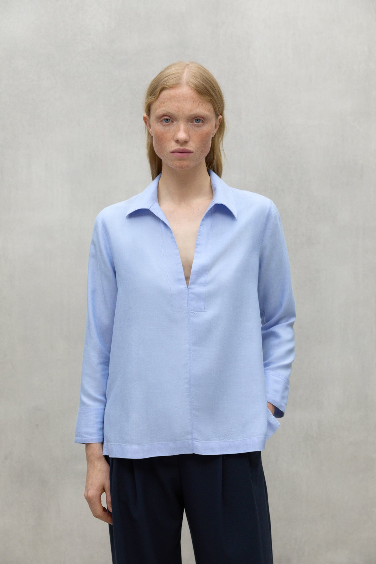 LIGHT BLUE VEGA SHIRT