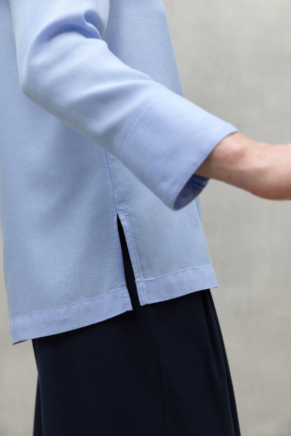 LIGHT BLUE VEGA SHIRT