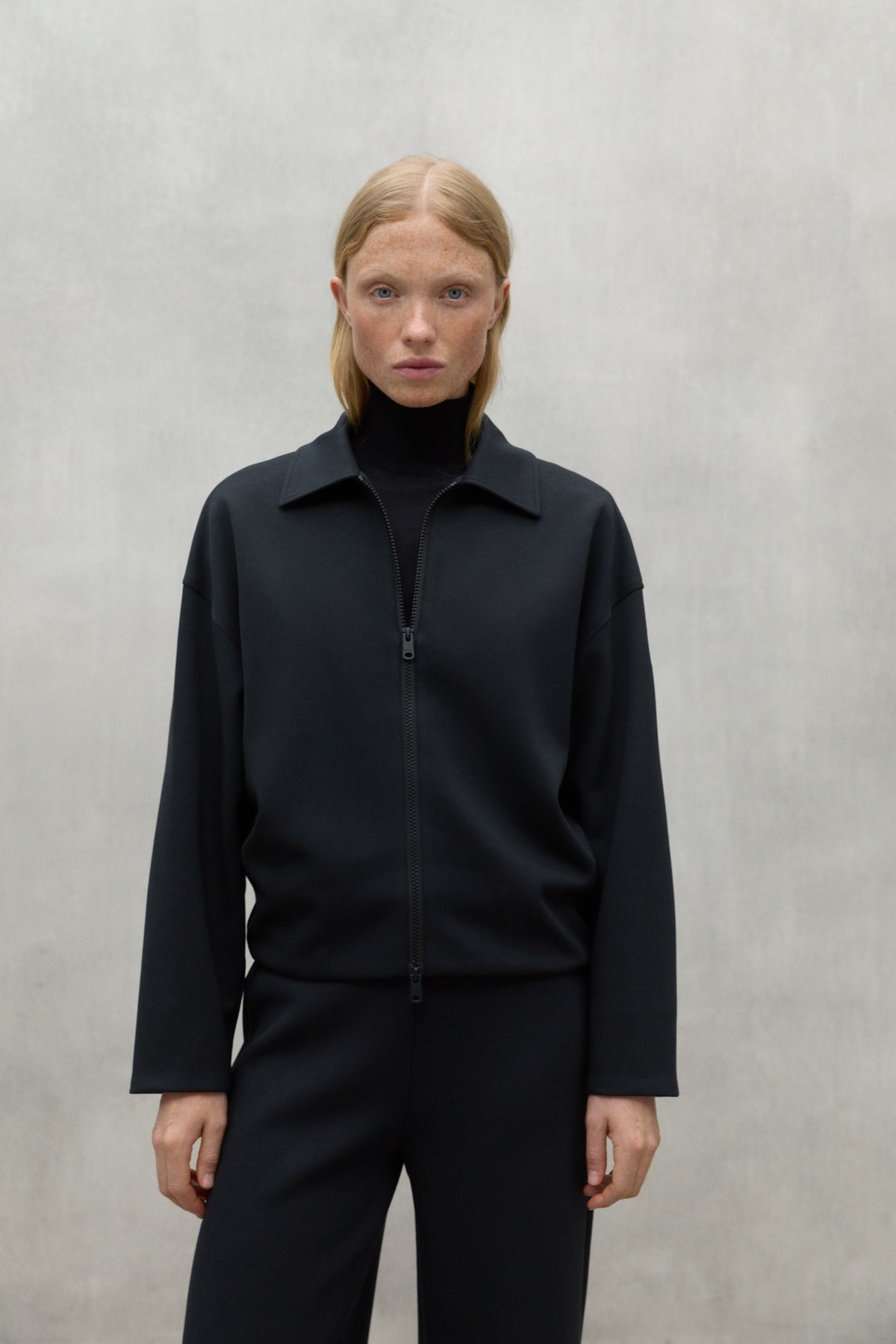 SUDADERA AUSTIN NEGRA