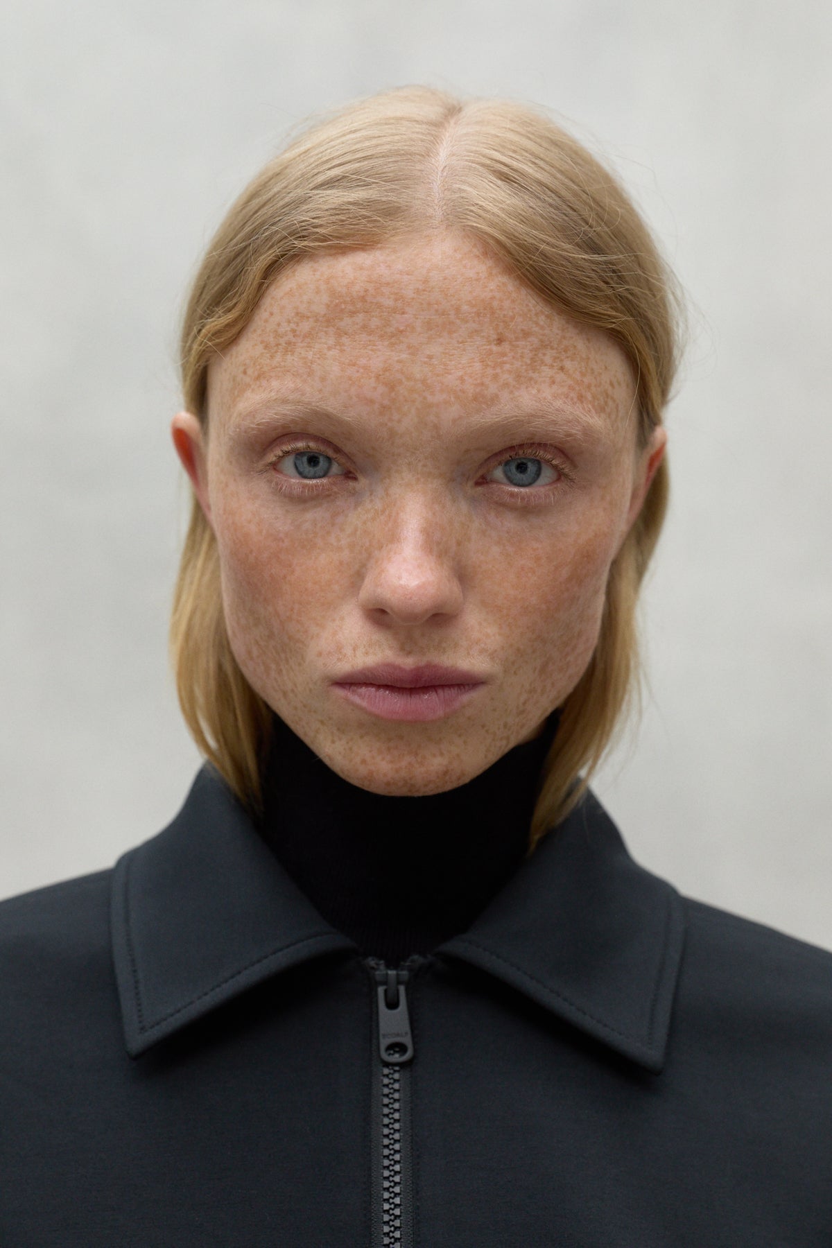 SUDADERA AUSTIN NEGRA