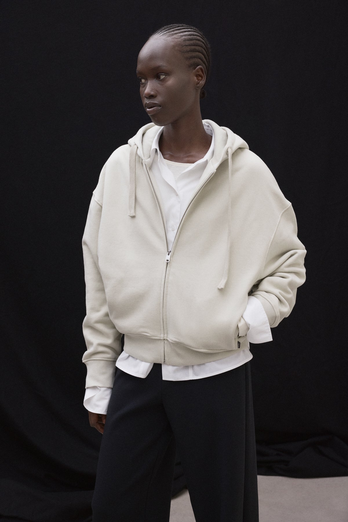 AYLLONA HOODIE BEIGE