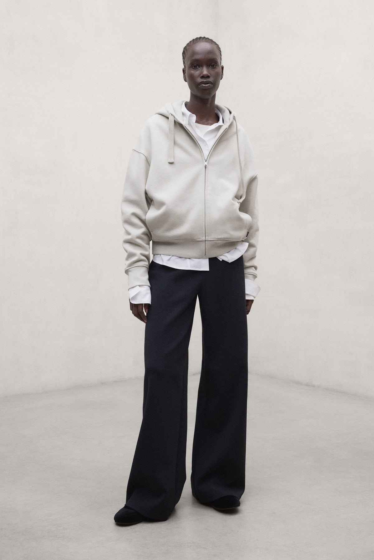 AYLLONA HOODIE BEIGE