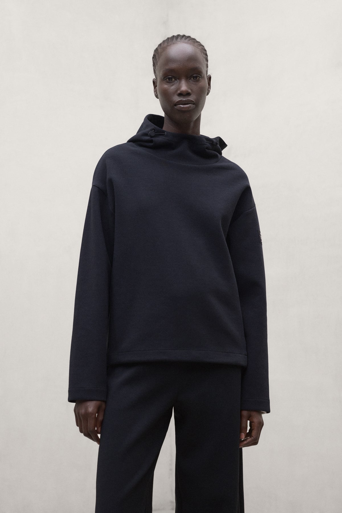 BLACK CANCUN HOODIE