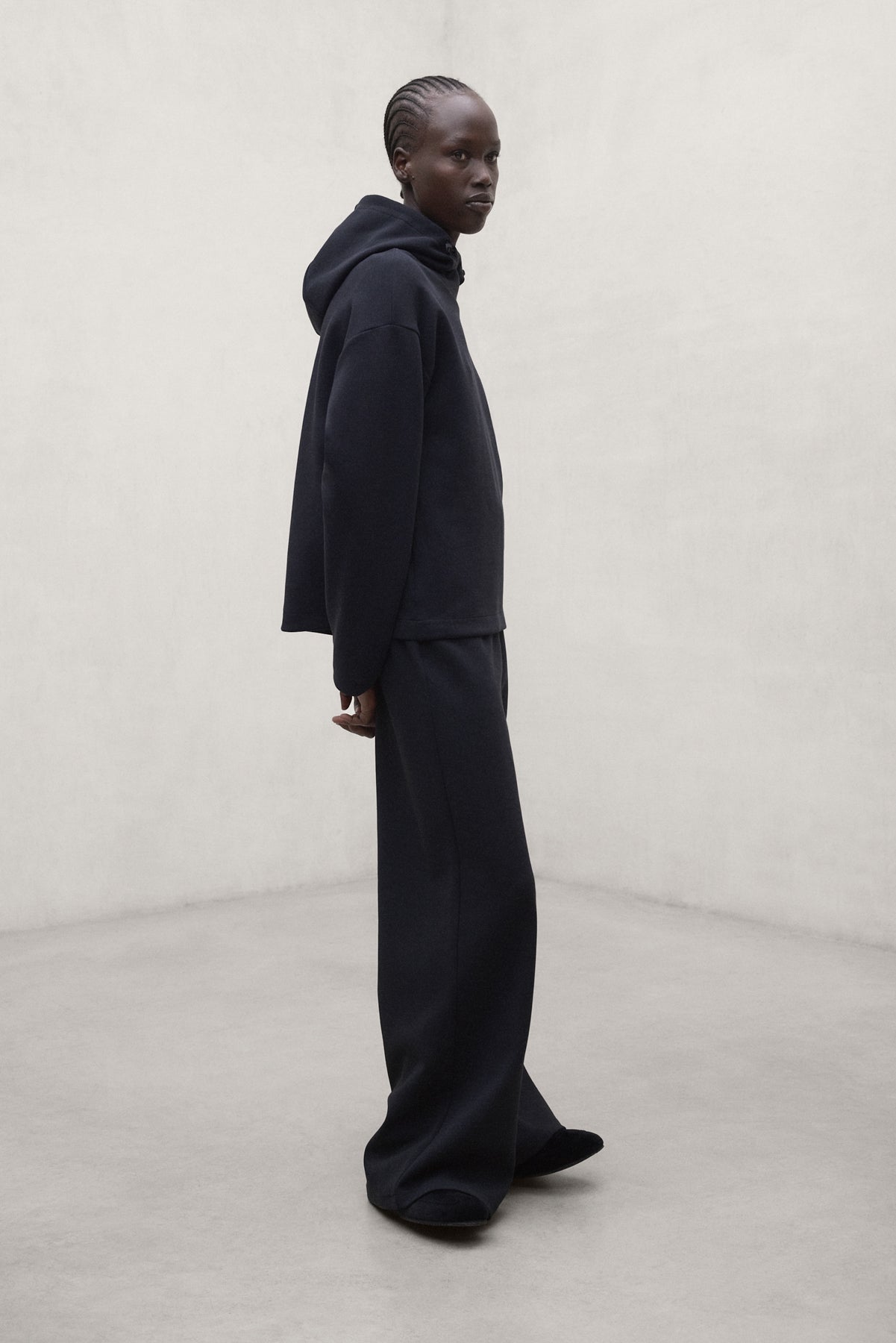 BLACK CANCUN HOODIE