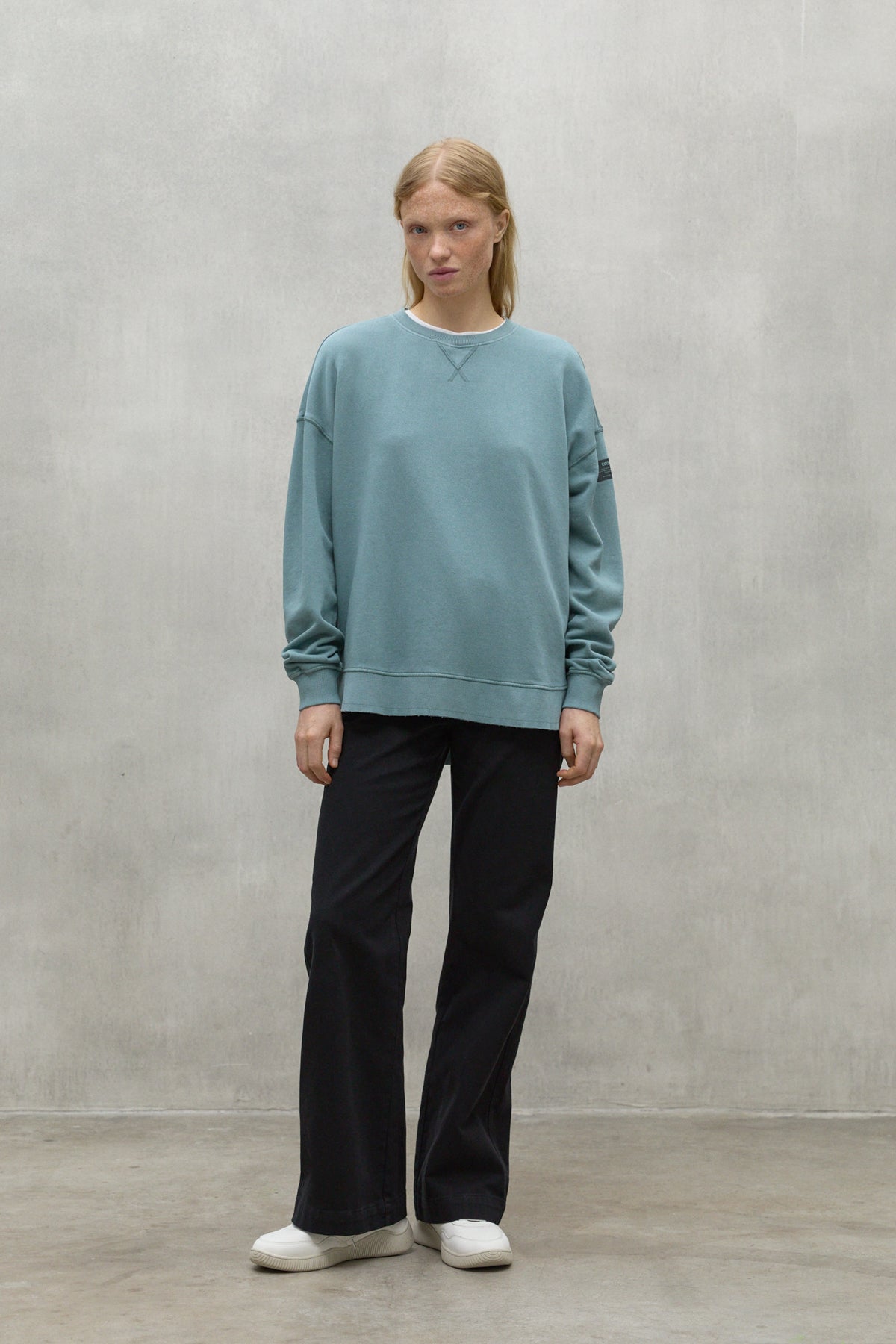 BLUE ELVAS SWEATSHIRT