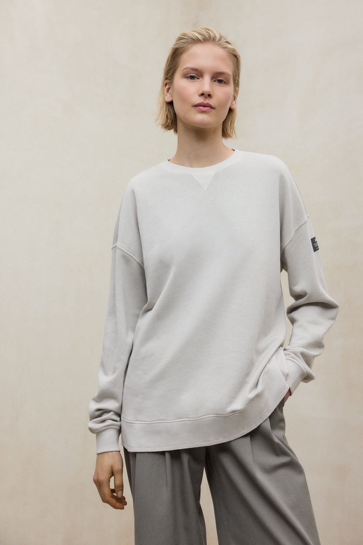 LIGHT GREY ELVAS HOODIE