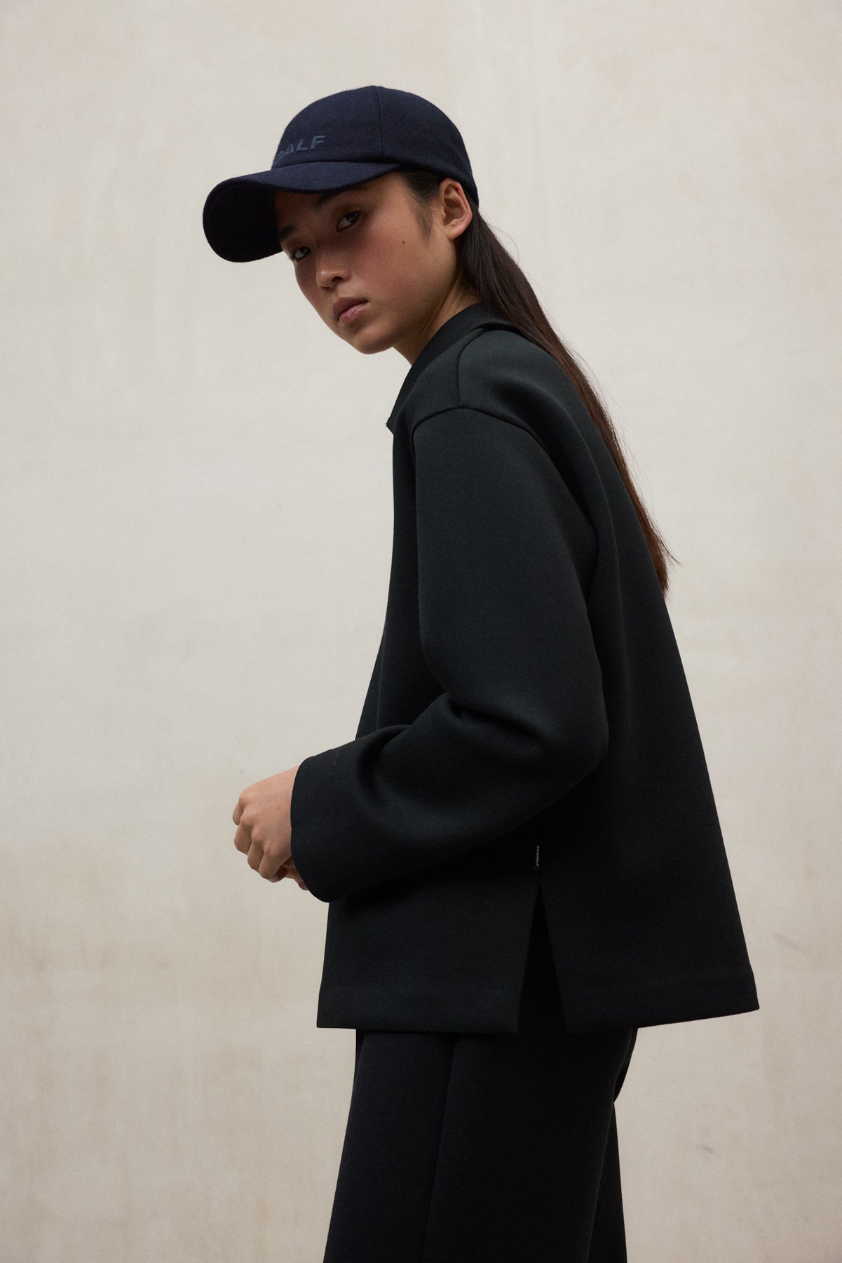 BLACK GRANADELLA HOODIE