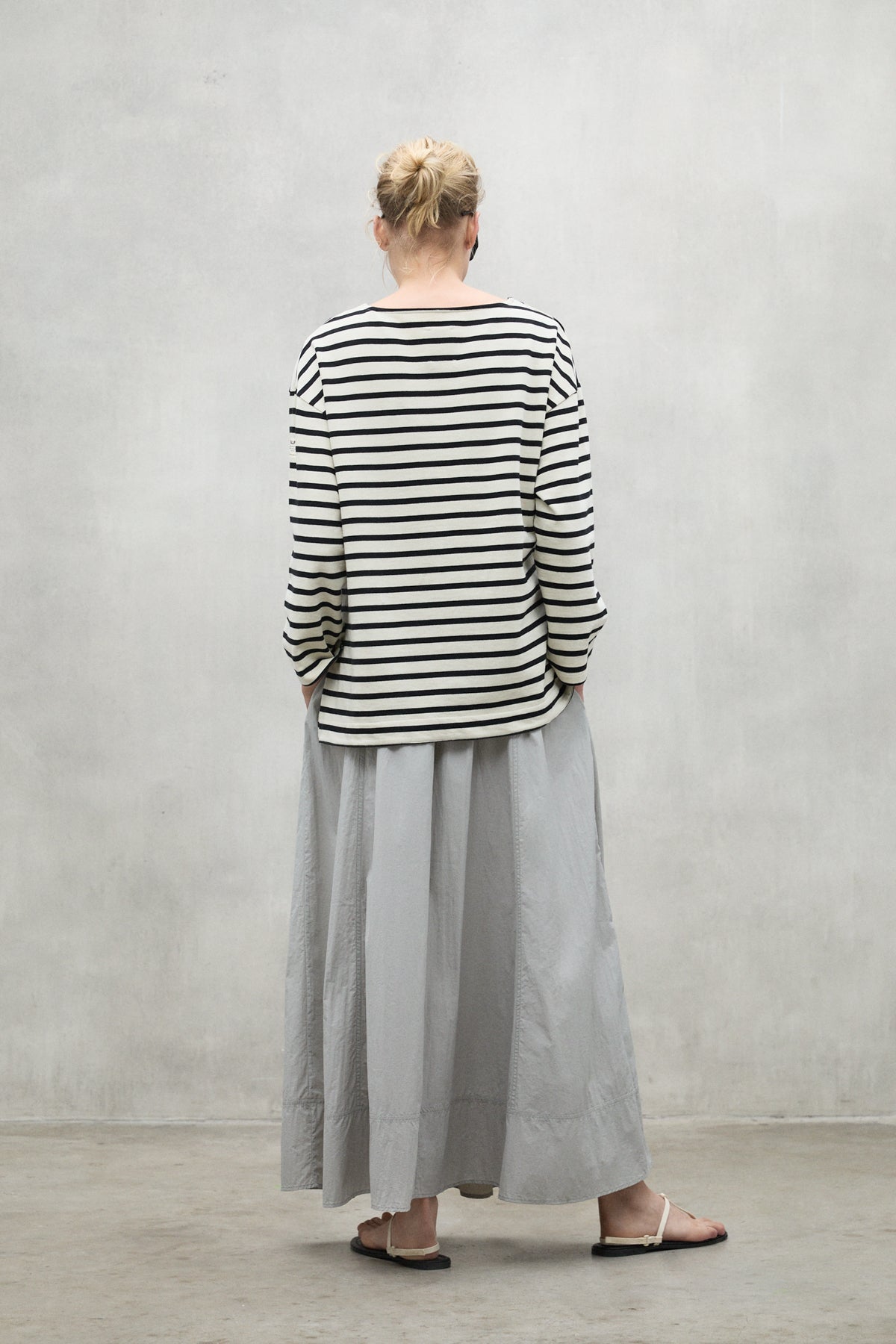 WHITE SAILOR SWEATSHIRT