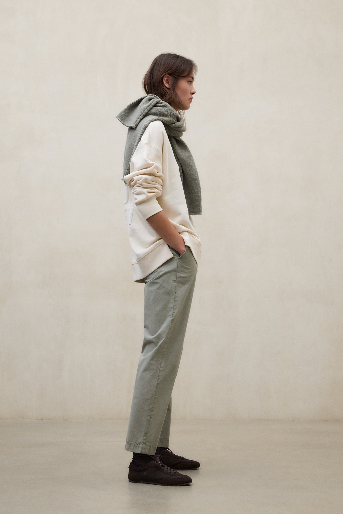 BEIGE STORM SWEATSHIRT