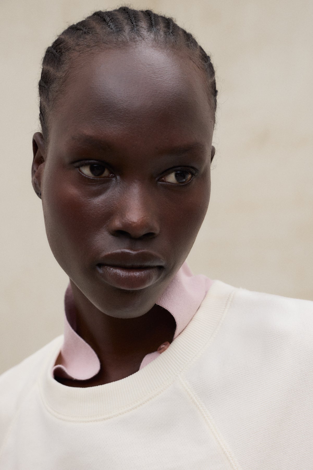 BEIGE VIOLINA SWEATSHIRT