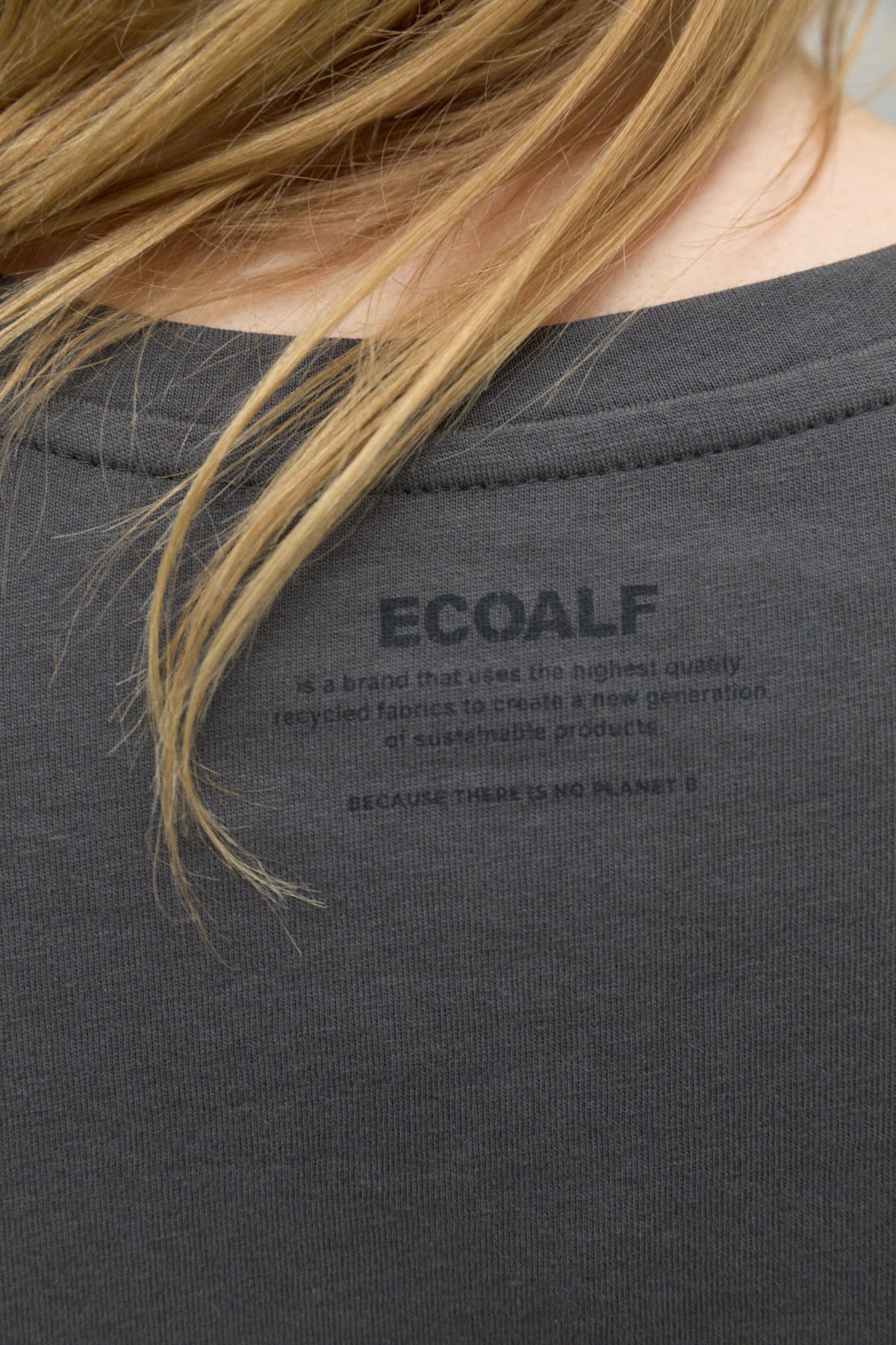 T-SHIRT ARIZA GRIS FONCÉ